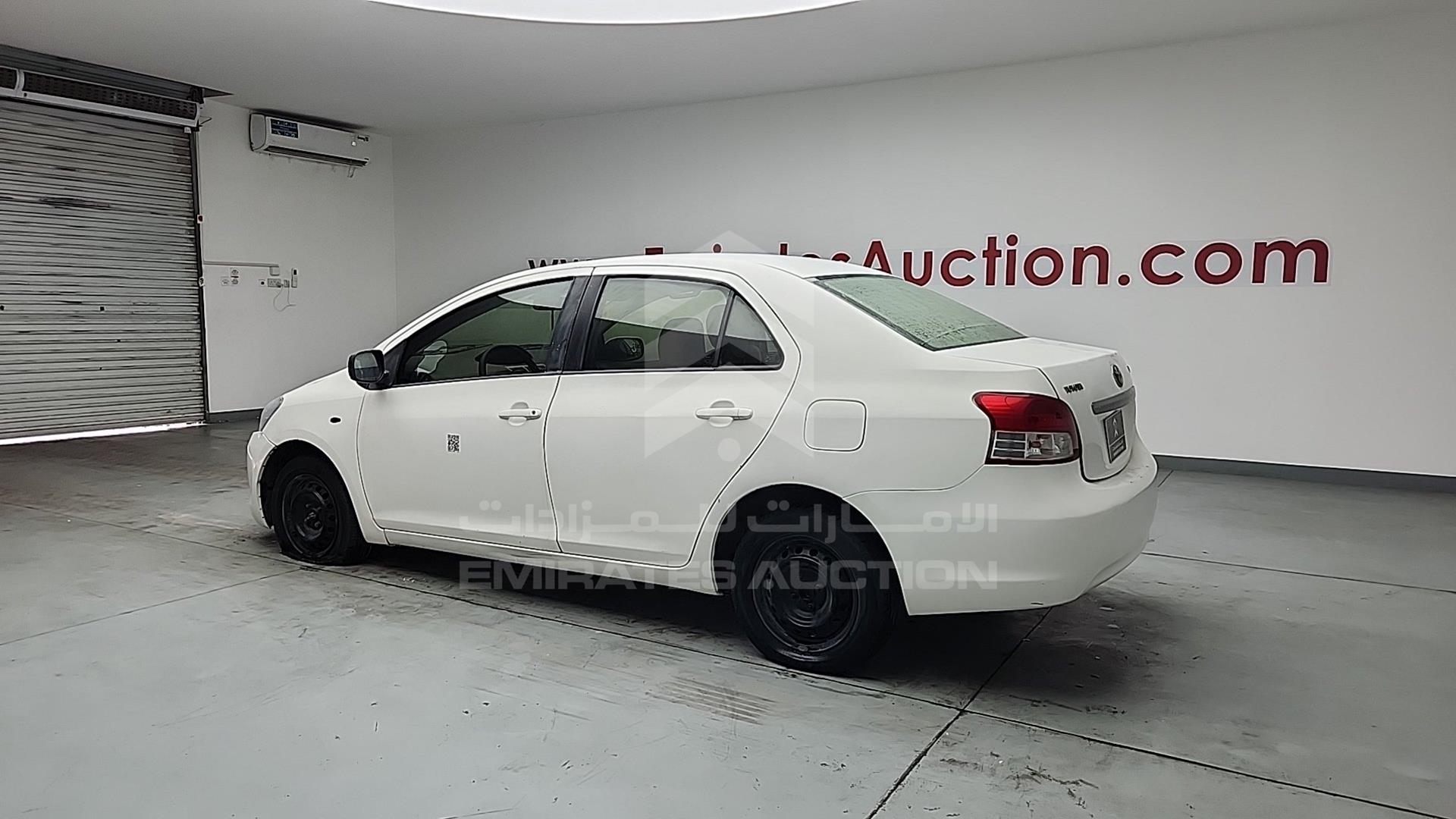 2009 TOYOTA YARIS VIN: JTDBW923294025975