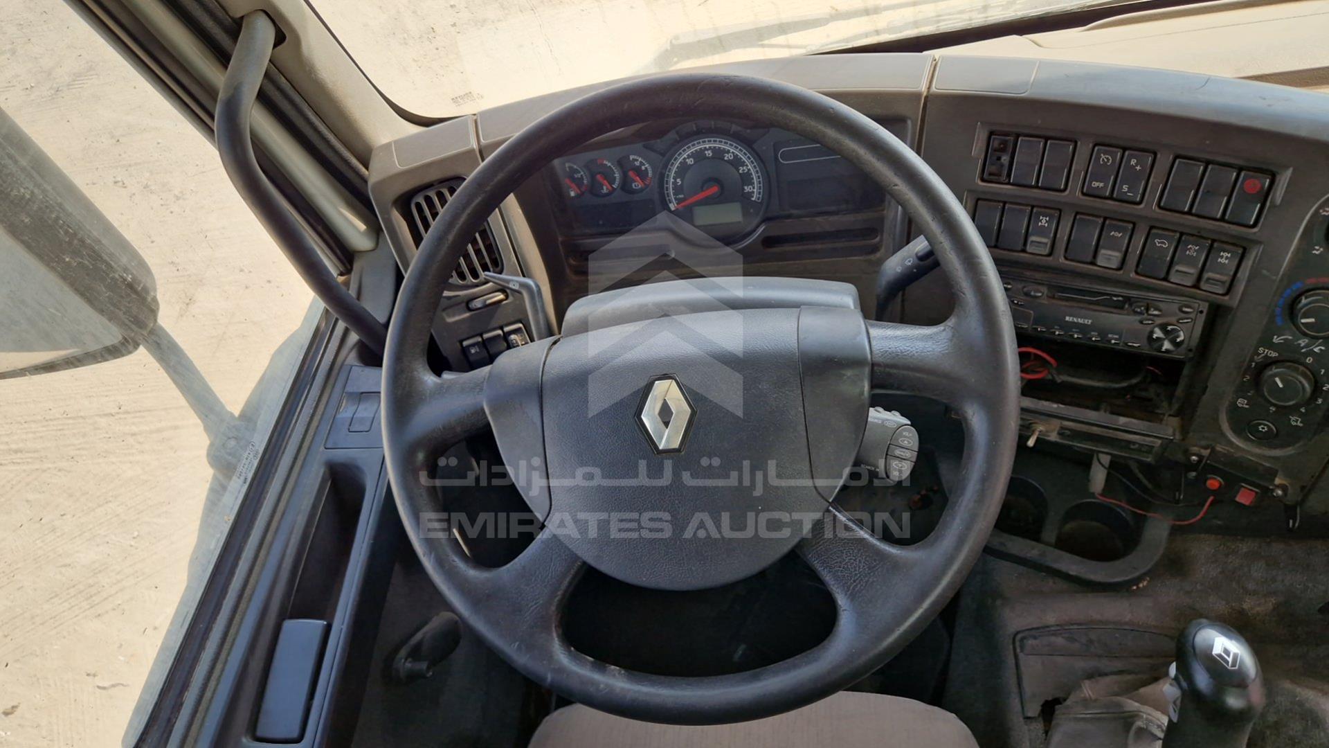 2008 RENAULT KERAX VIN: VF634EPA18D000194
