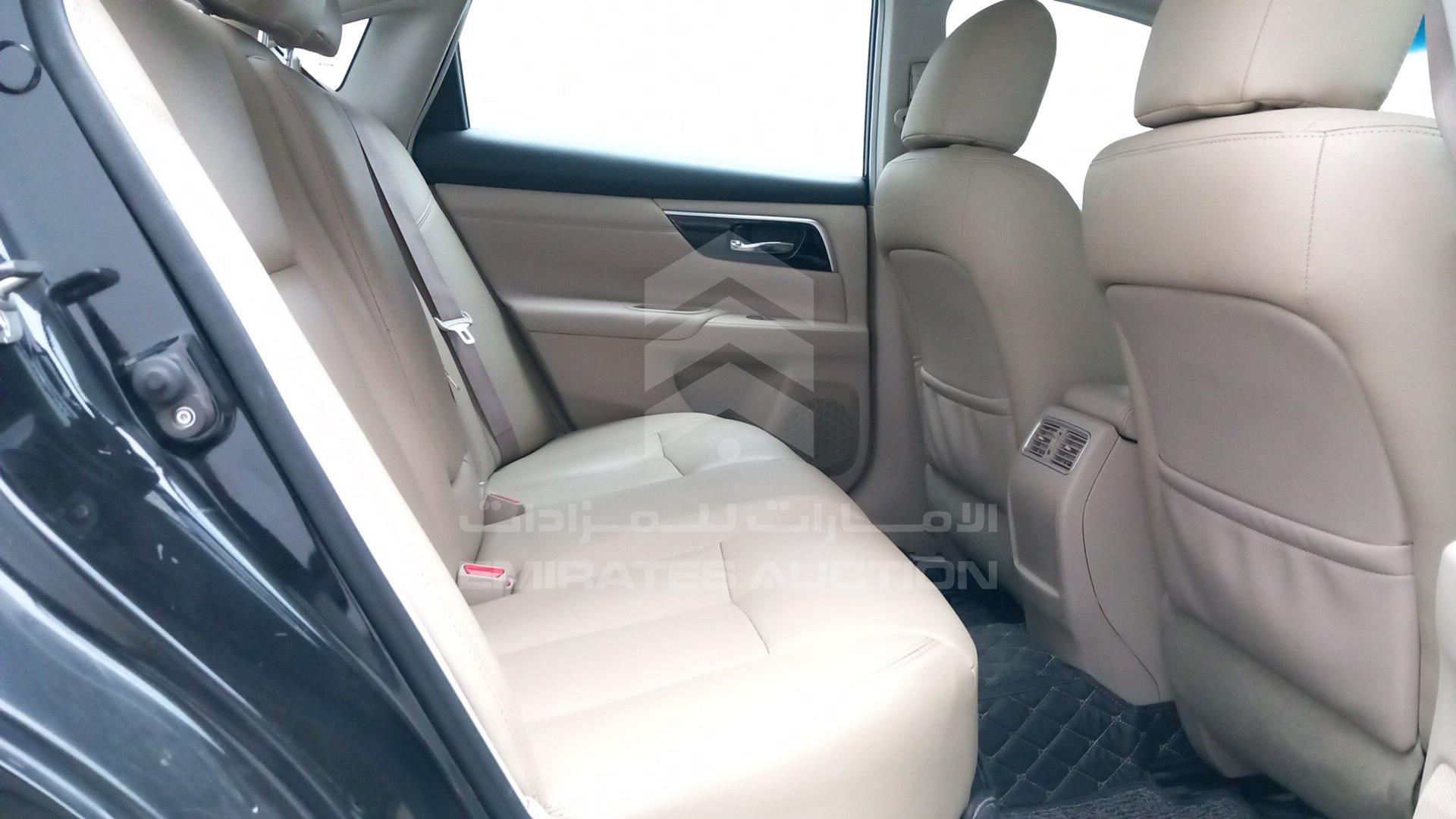 2017 NISSAN TEANA VIN: LGBF5AE09HR312960