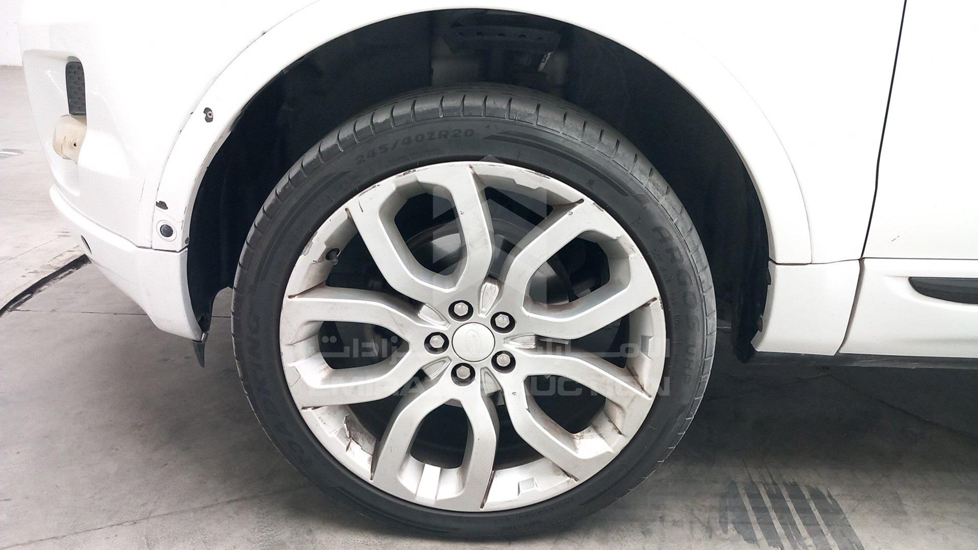 2014 RANGE ROVER EVOQUE VIN: SALVA2BG1EH933044