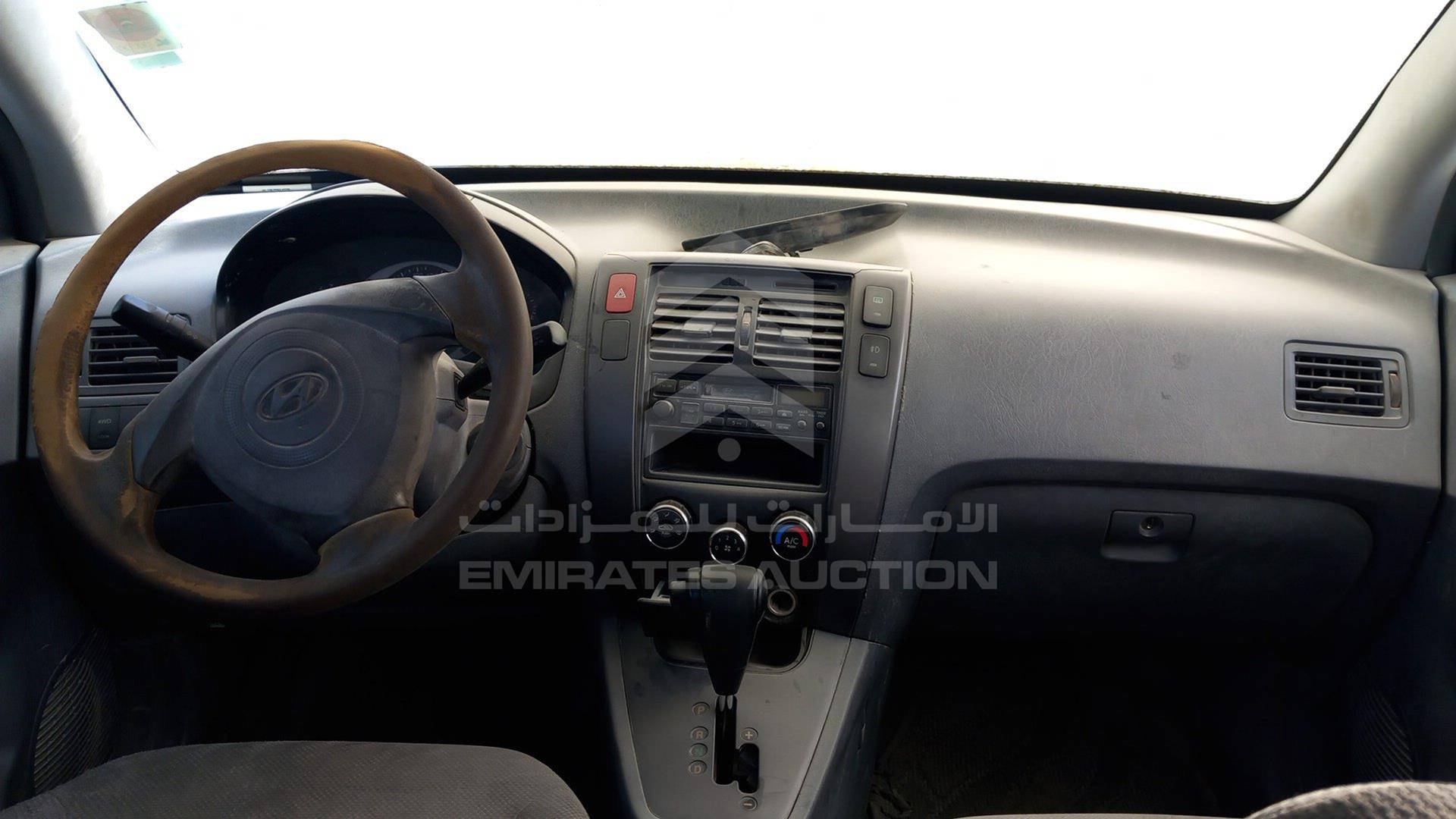2005 HYUNDAI TUCSON VIN: KMHJM81D85U123274