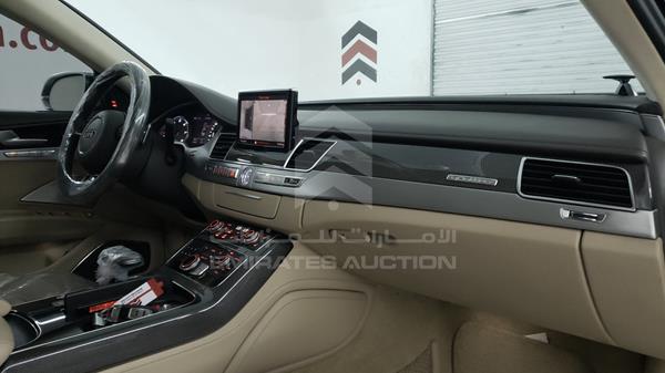 Audi S8 2014 WAUA2BFD6EN006378 Image 25