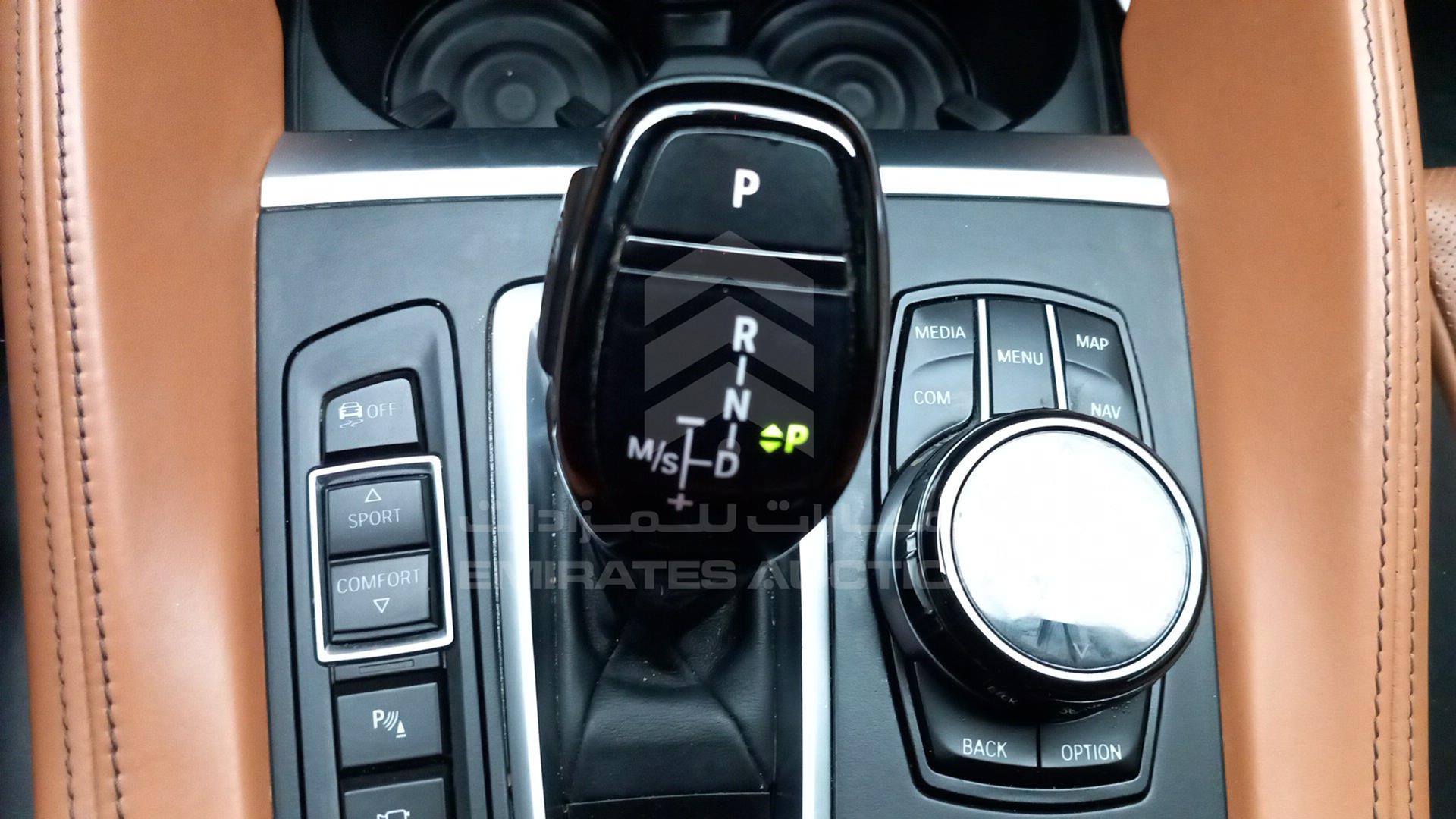 2018 BMW X6 VIN: WBAKU210XJ0Y35271
