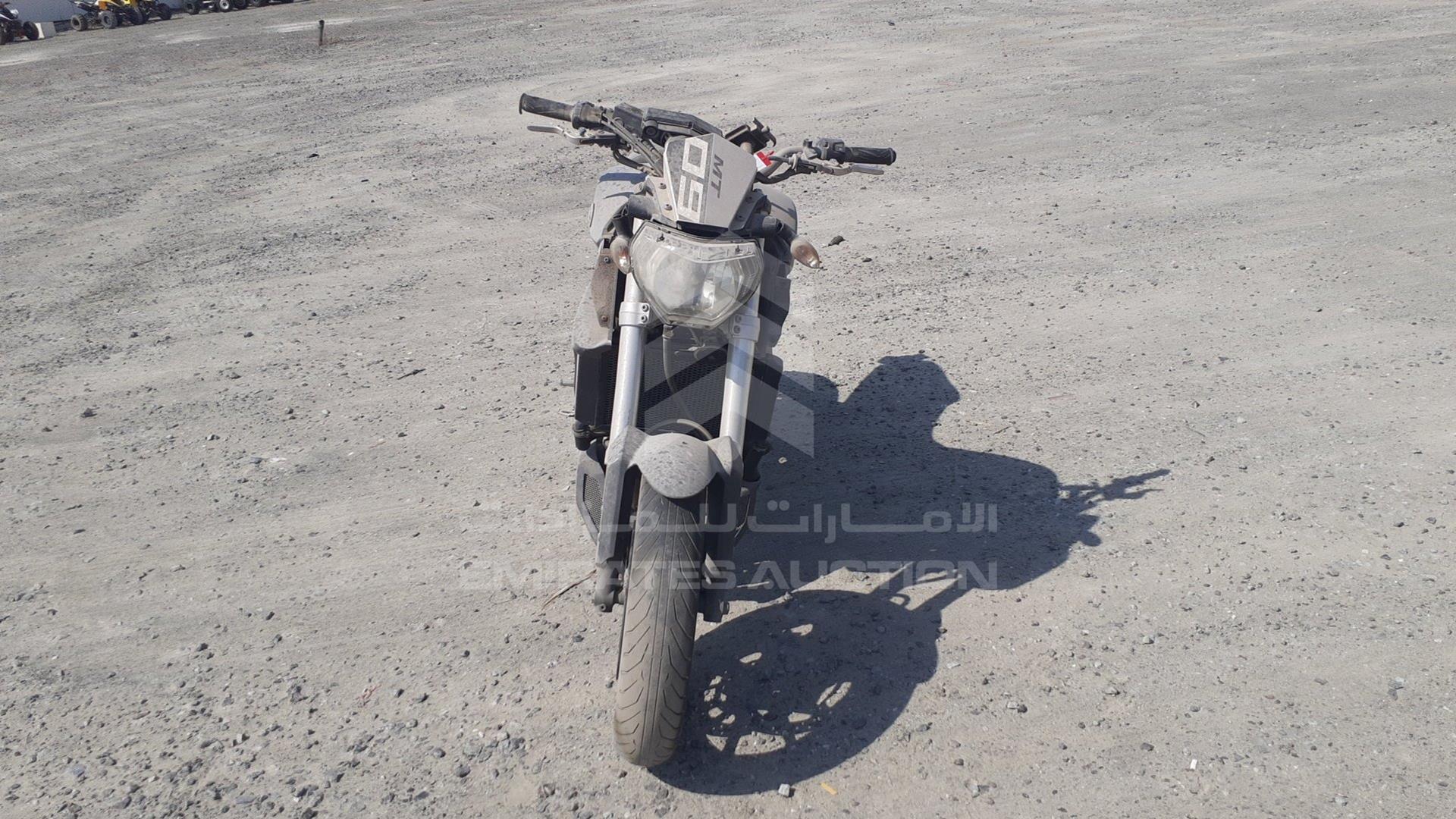 2014 YAMAHA MT 09 VIN: JYARN2949FA001186