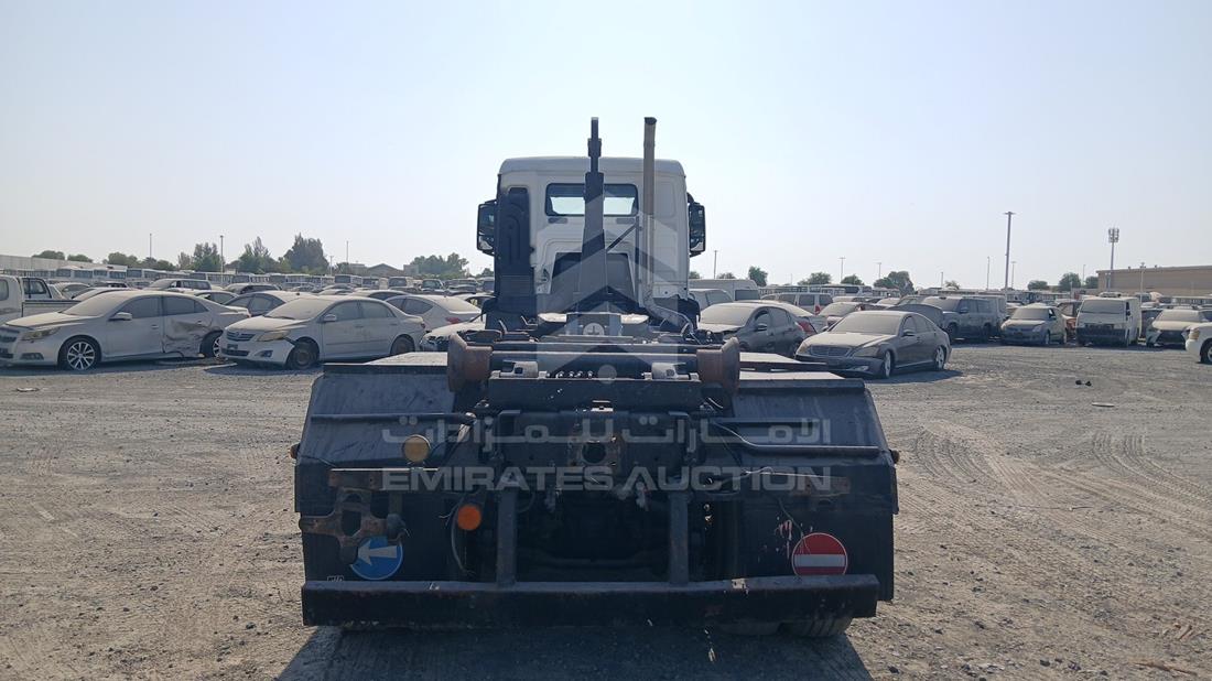 2014 Man — Rear View — Photo 8