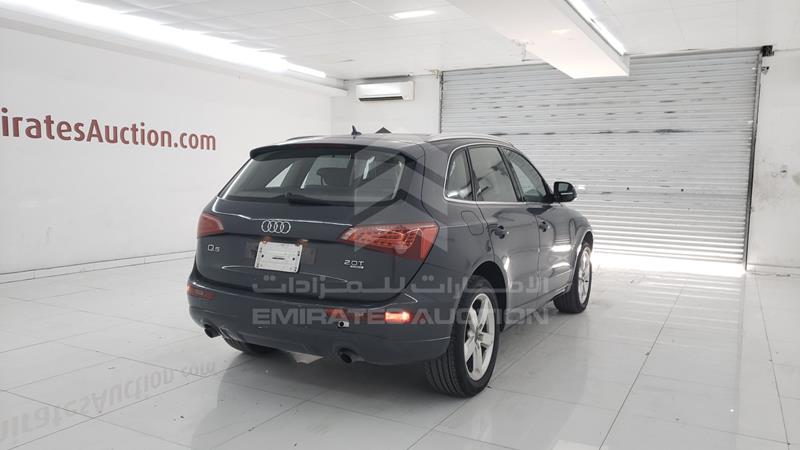 WAUKF68R29A022132 Auction: EmiratesAuction Lot: 405536 WAUKF68R29A022132 Audi Q5 2009 GREY Photo 9
