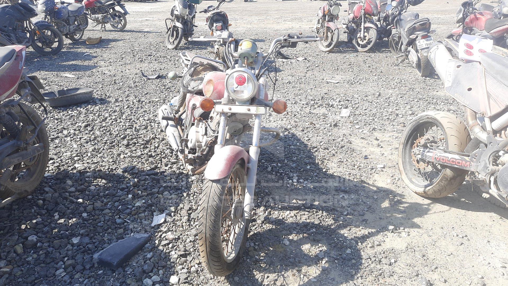 0 BAJAJ --- VIN: MD2DGDVZZPCA29327