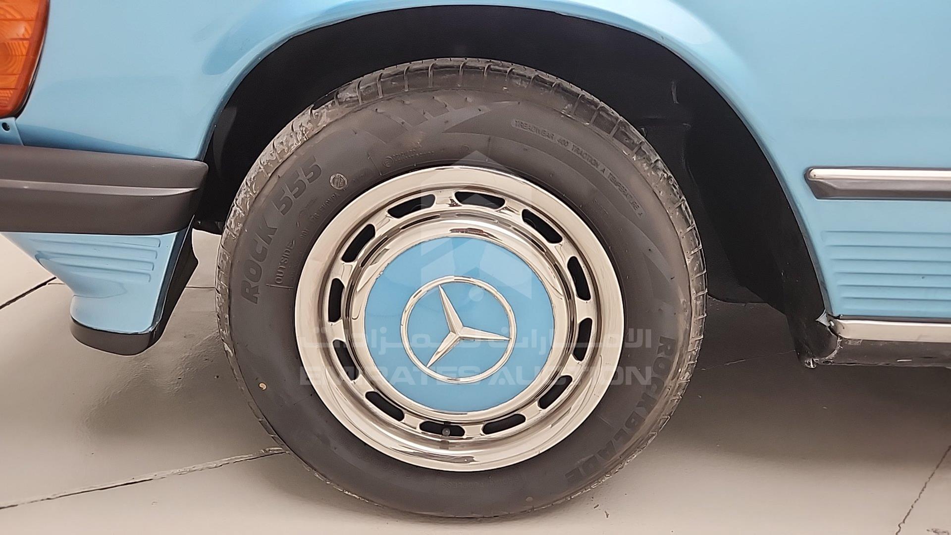1988 MERCEDES SL 560 VIN: WDBBA48D9JA083054