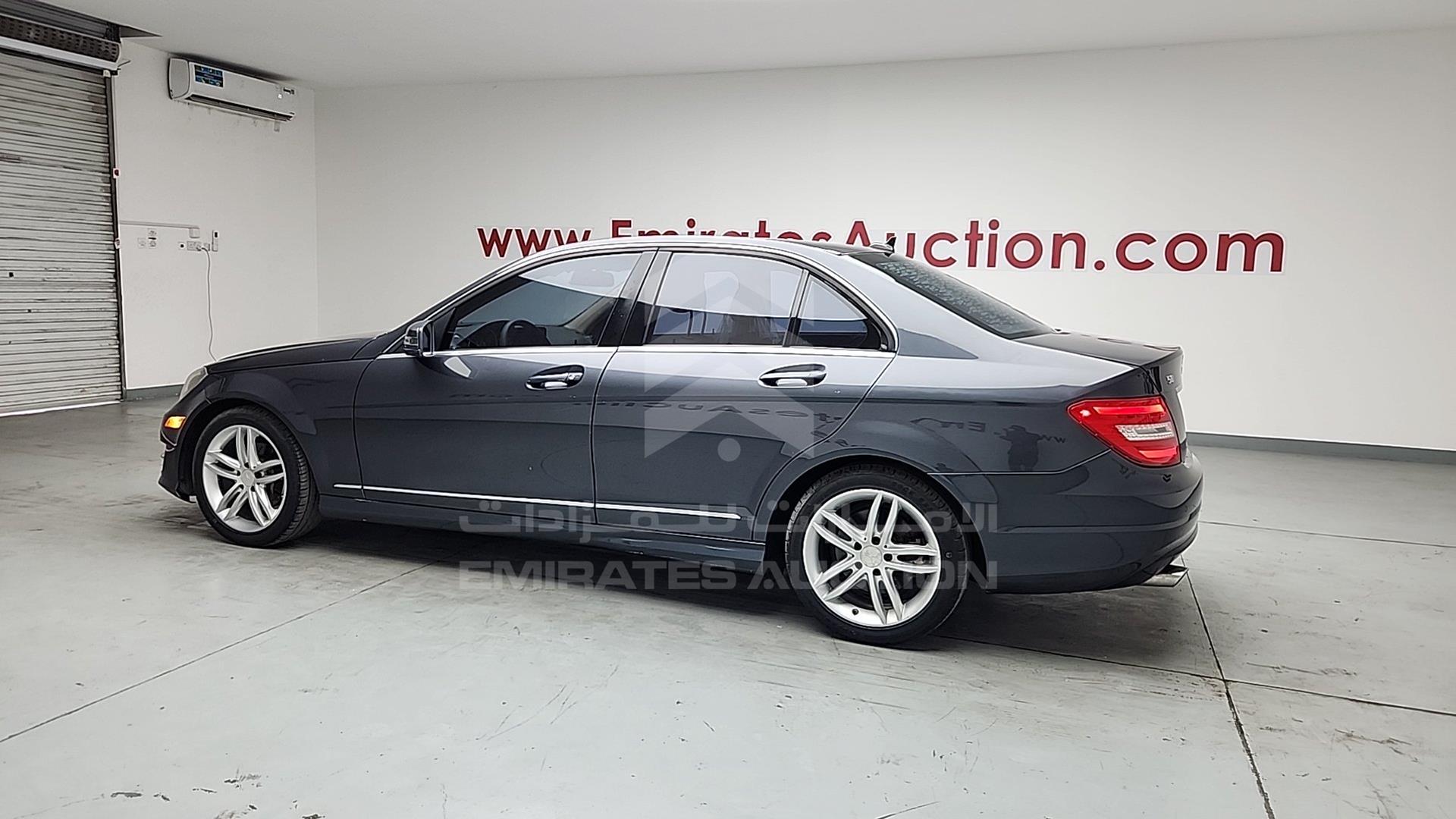 2014 MERCEDES C 250 VIN: WDDGF4HB7ER317471