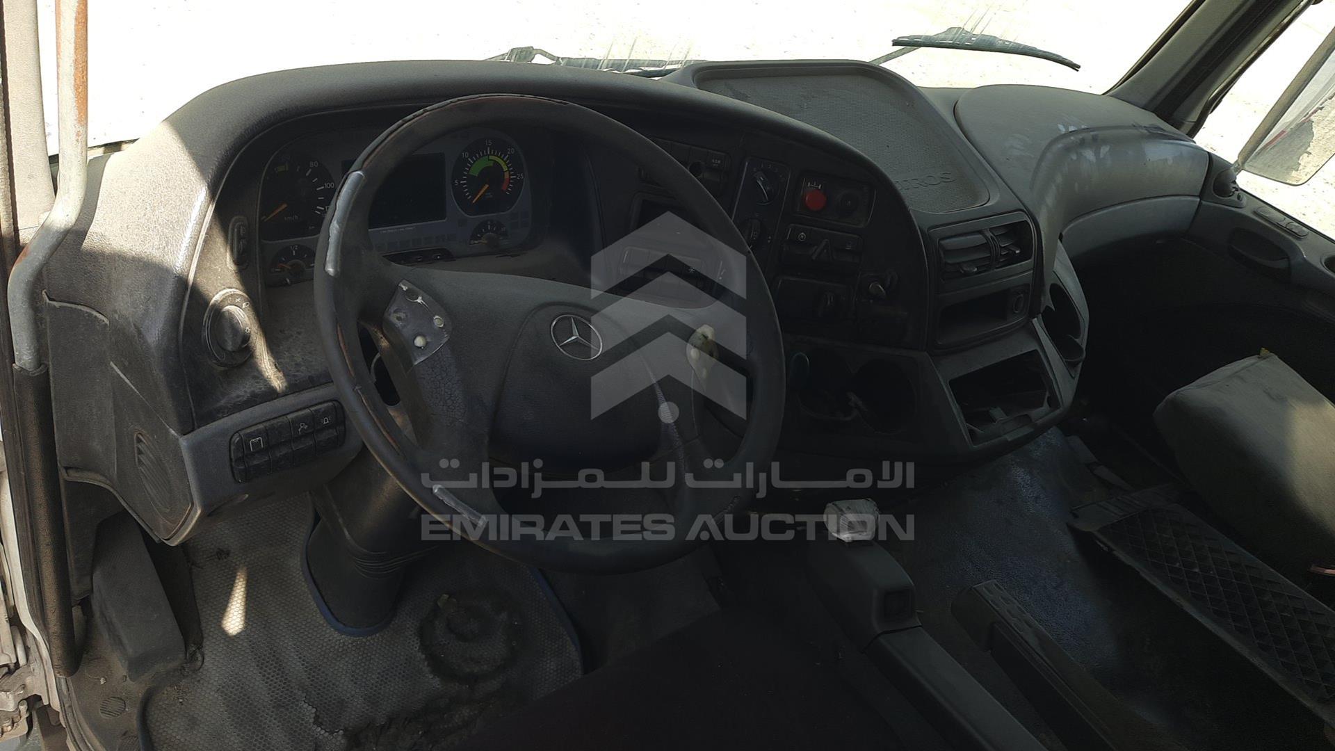 2008 MERCEDES ACTROS VIN: WDAKHCAA98L277351