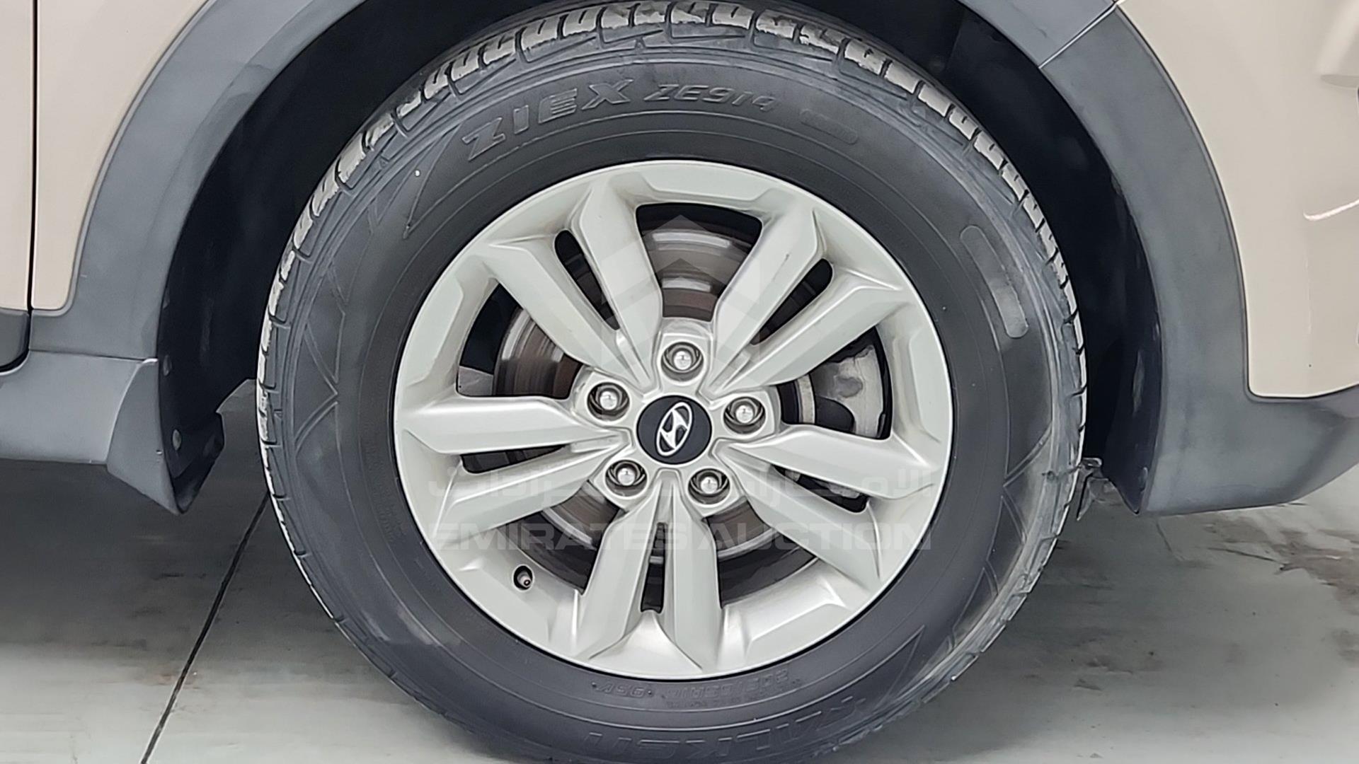 2016 HYUNDAI CRETA VIN: MALC381C2GM045629