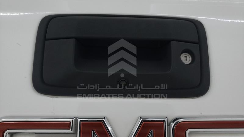 3GTU29EJ8GG153233 Auction: EmiratesAuction Lot: 406581 3GTU29EJ8GG153233 GMC Sierra 2016 WHITE Photo 27
