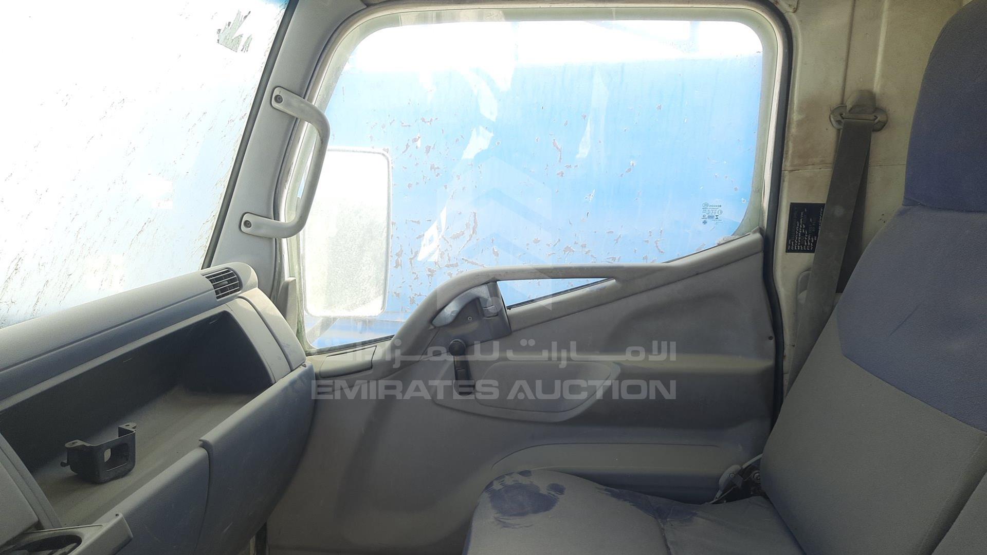 2015 MITSUBISHI CANTER VIN: JL7B6E1P5FK007798