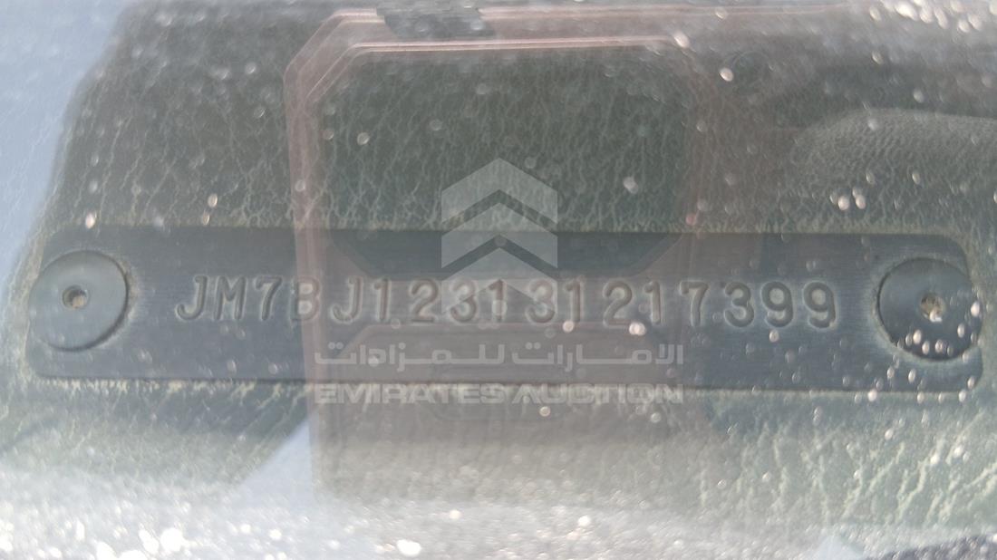 مازدا 323 2003 — رقم الشاسيه على الهيكل — صورة 2