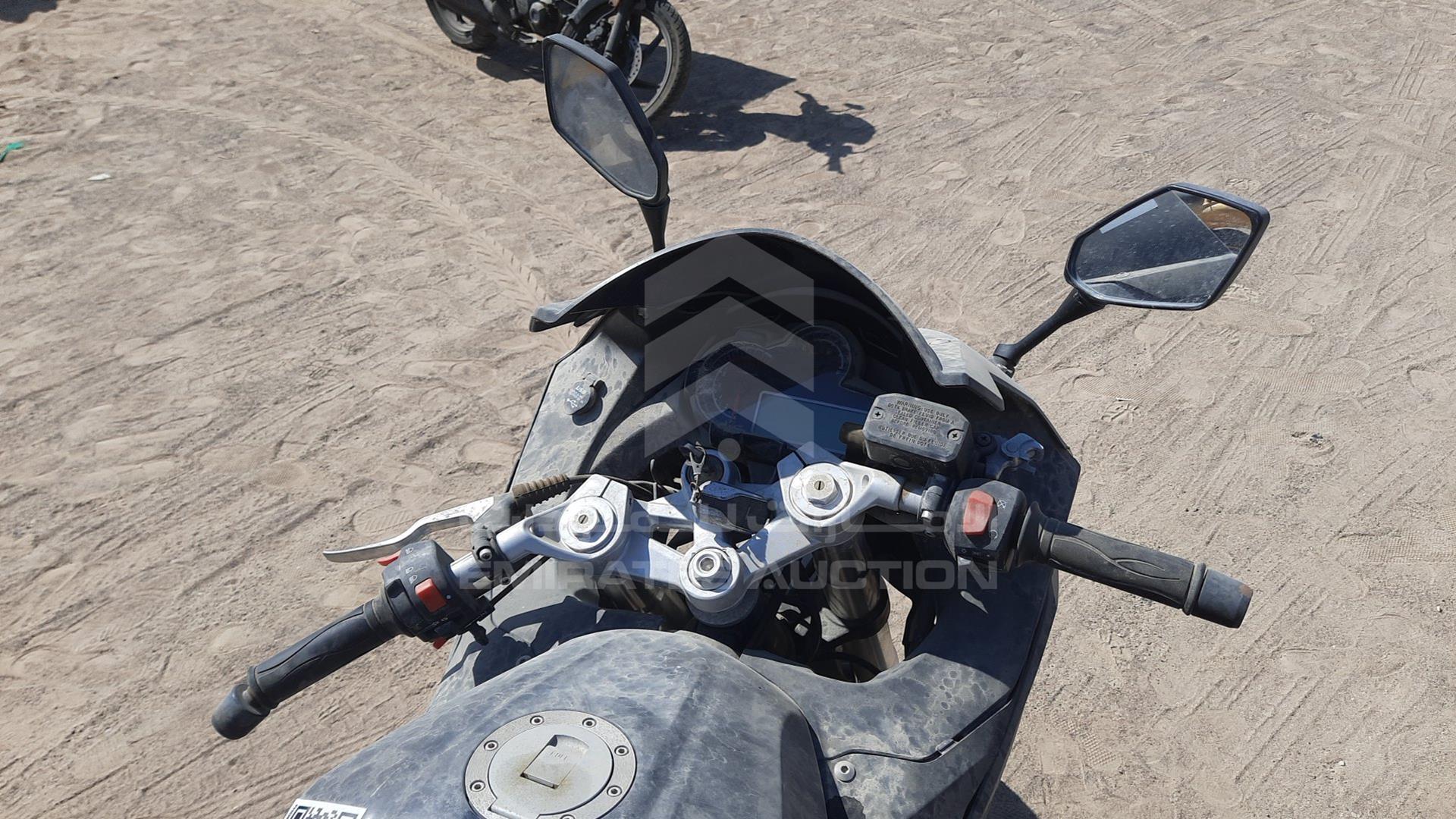 0 MOTORBIKE --- VIN: HY2PEANDXPB000392