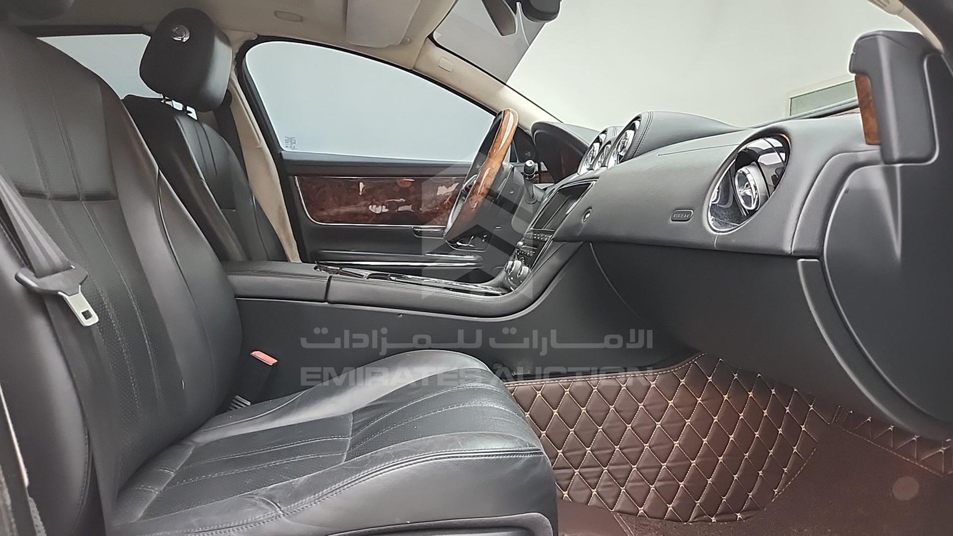 2014 JAGUAR XJL VIN: SAJAA22A5E8V64868