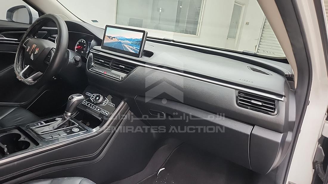هونشي H5 2019 — زاوية واجهة الراكب الأمامي الأيمن — صورة 28