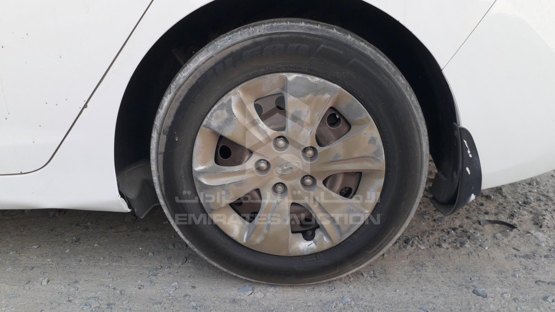2015 HYUNDAI ELANTRA VIN: KMHDG41C7FU161827
