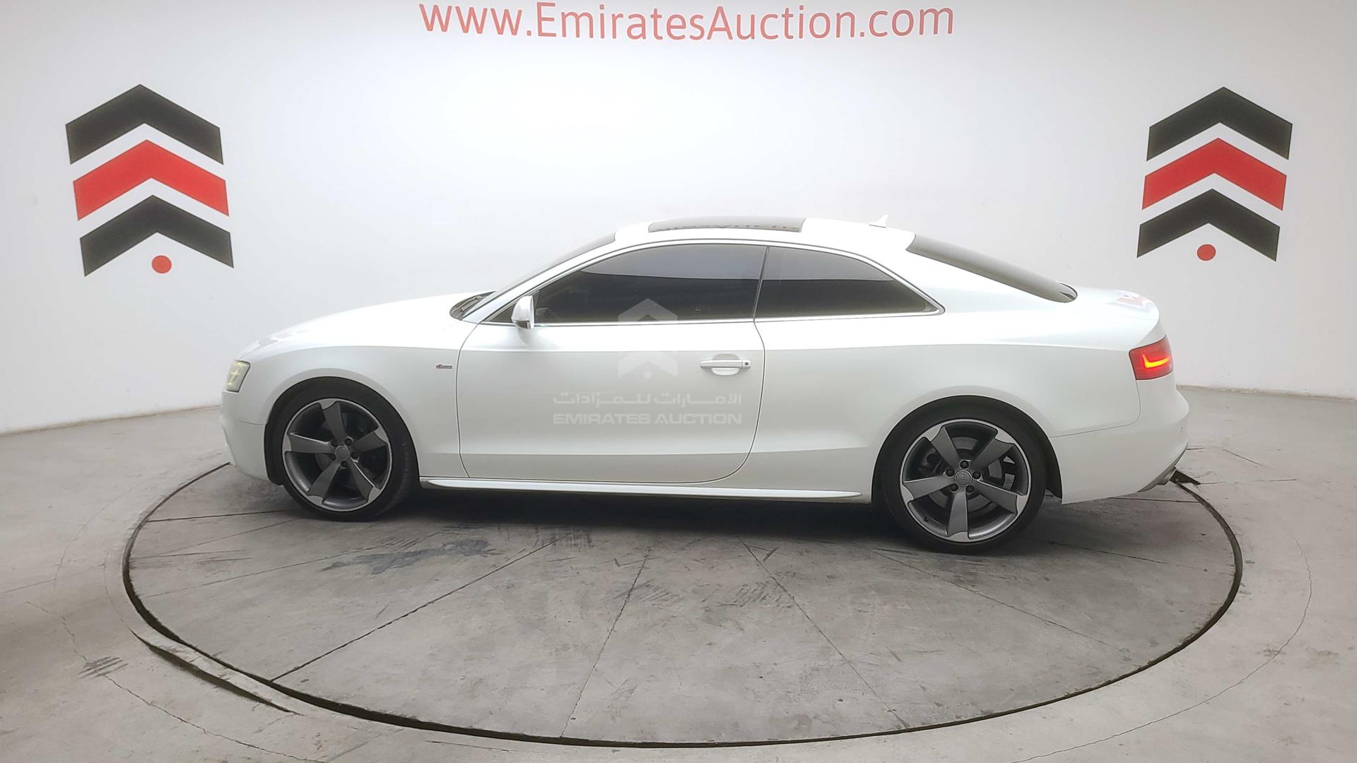 2013 AUDI A5 VIN: WAUCGB8T6DA000357