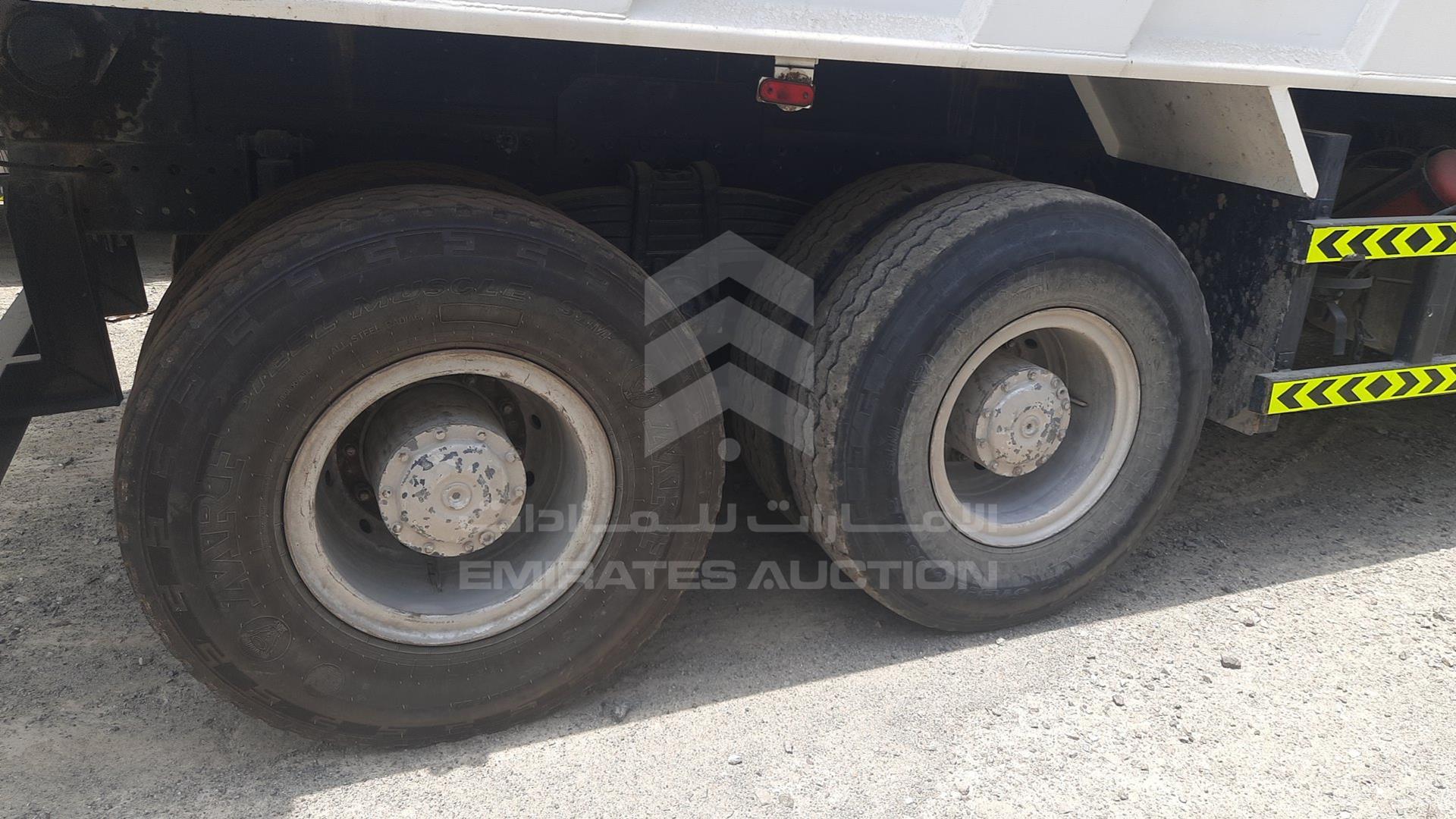 2003 MERCEDES ACTROS 3331 VIN: WDB9521631K841746
