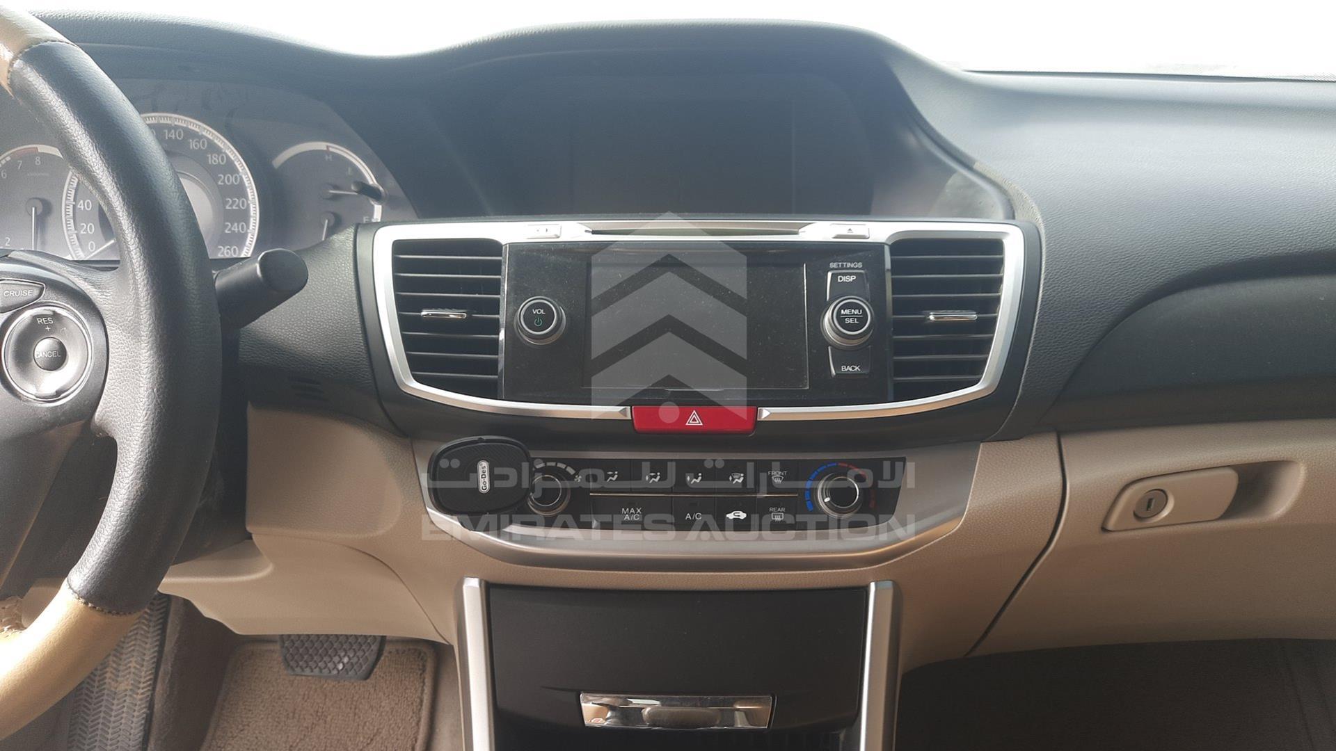 2013 HONDA ACCORD VIN: 1HGCR2637DA612178