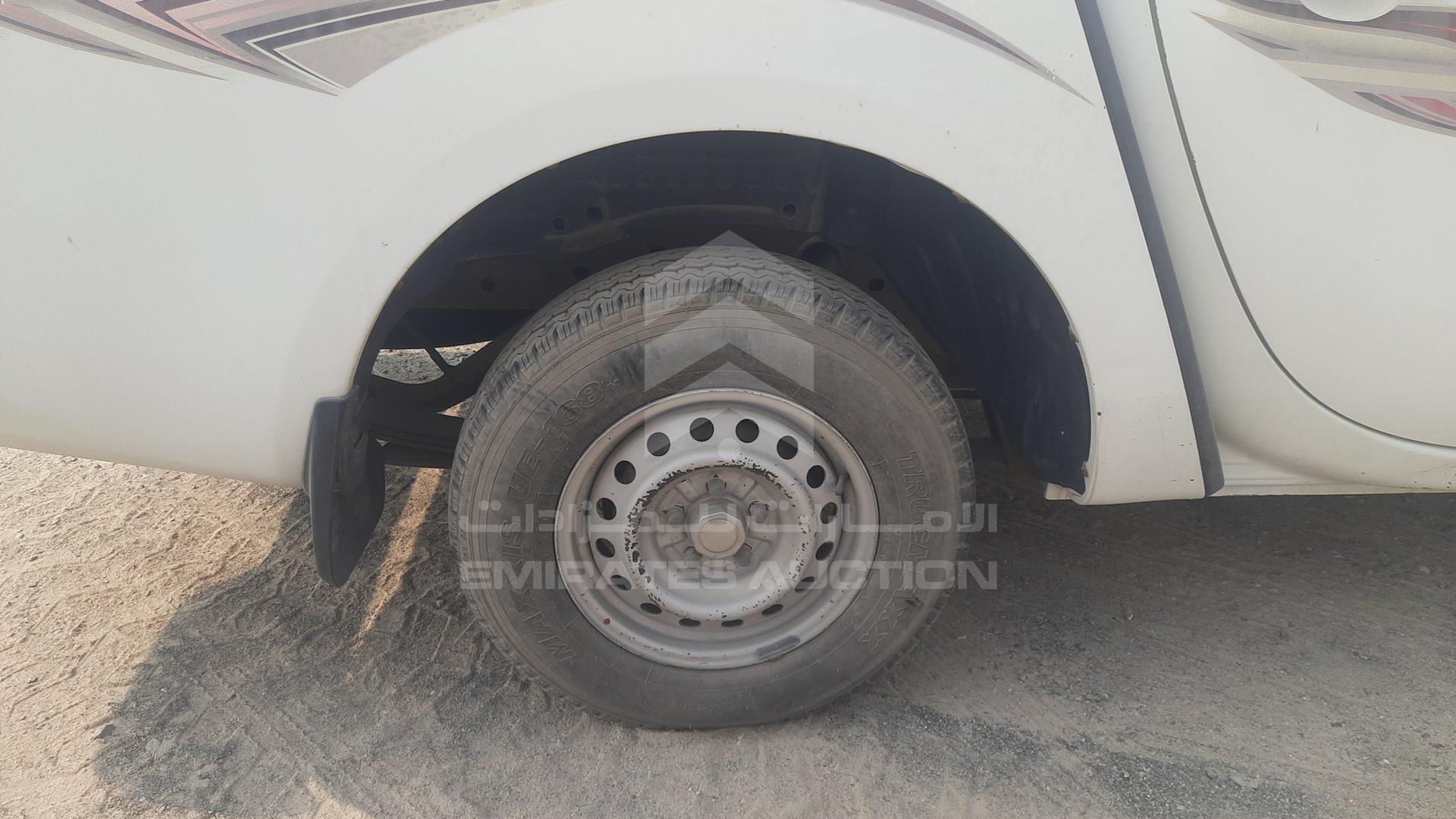 2013 MITSUBISHI L 200 VIN: MMBJNKA50DD029452