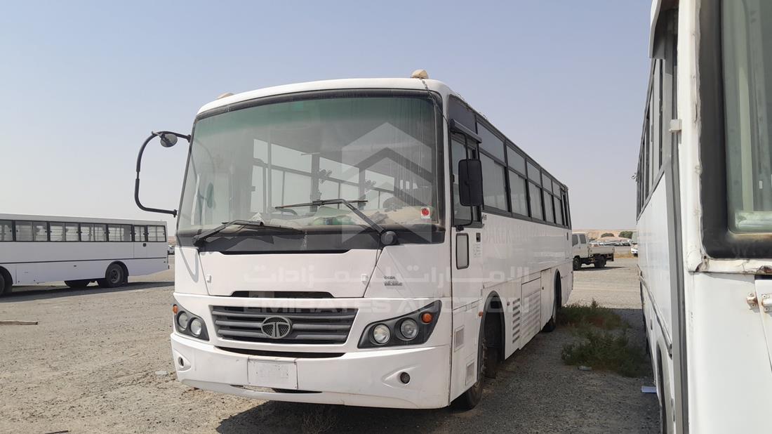 2016 Tata LPO1618 — Front Left Angle — Photo 5