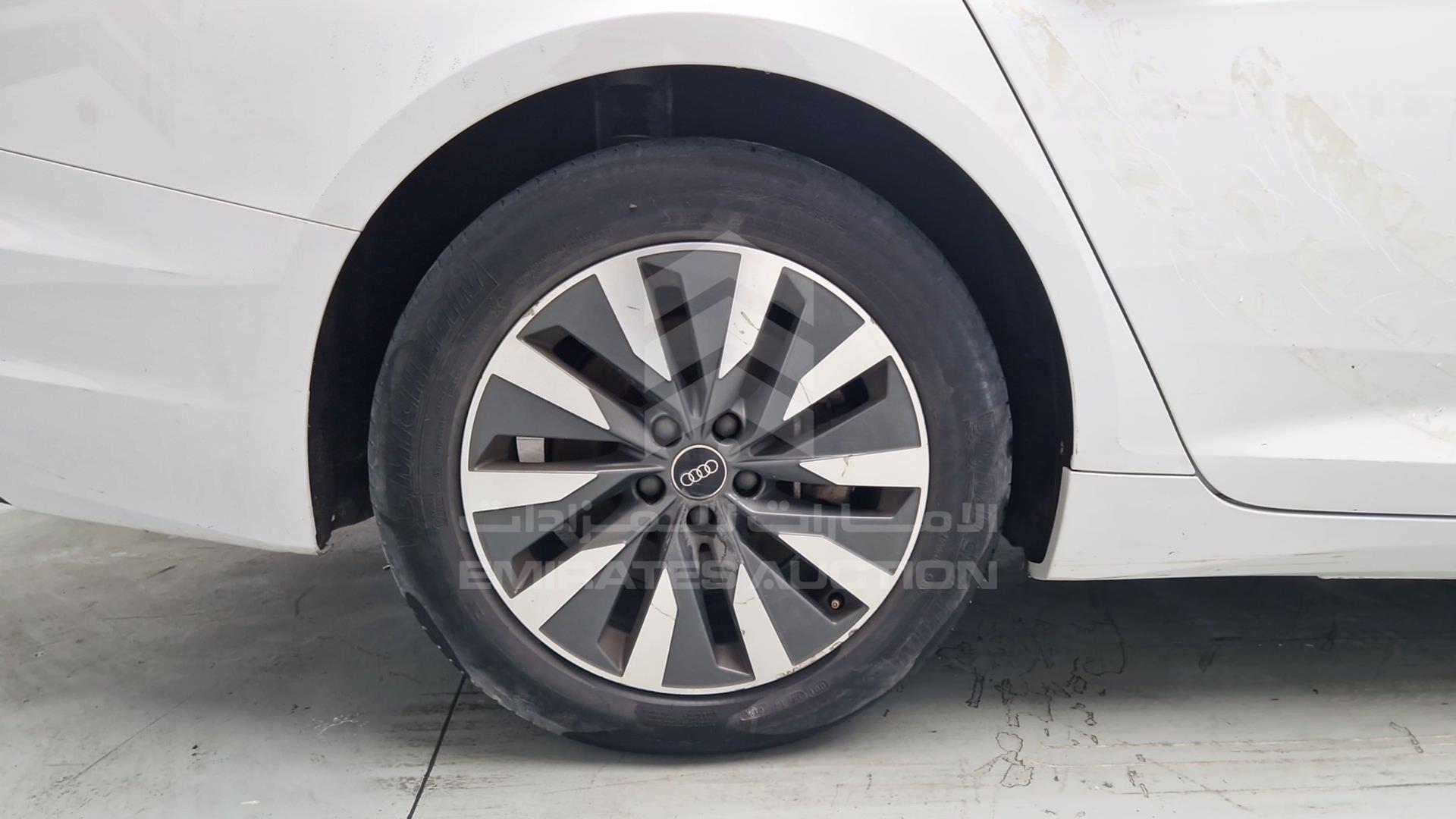 2021 AUDI A6 VIN: WAUZZZF21MN061809