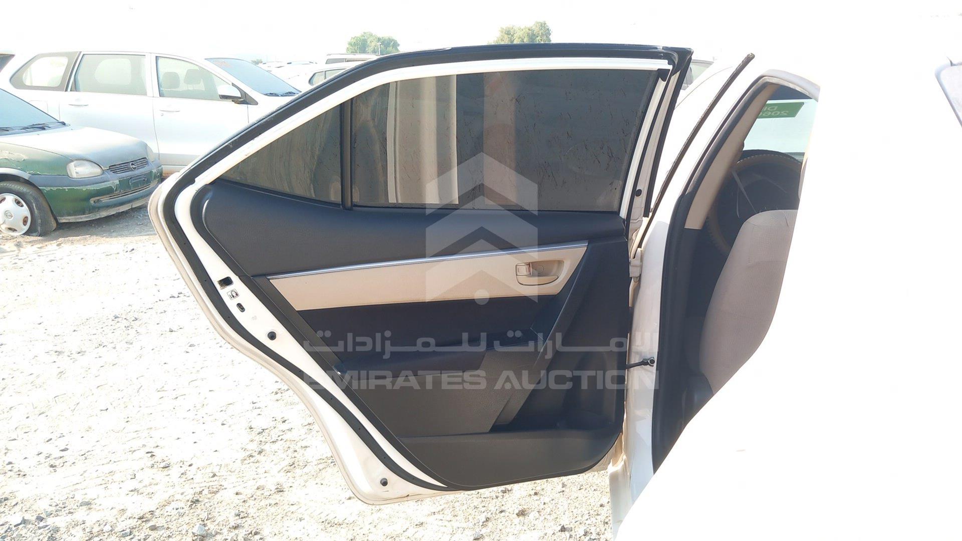 2015 TOYOTA COROLLA VIN: RKLBB9HE2F5093531