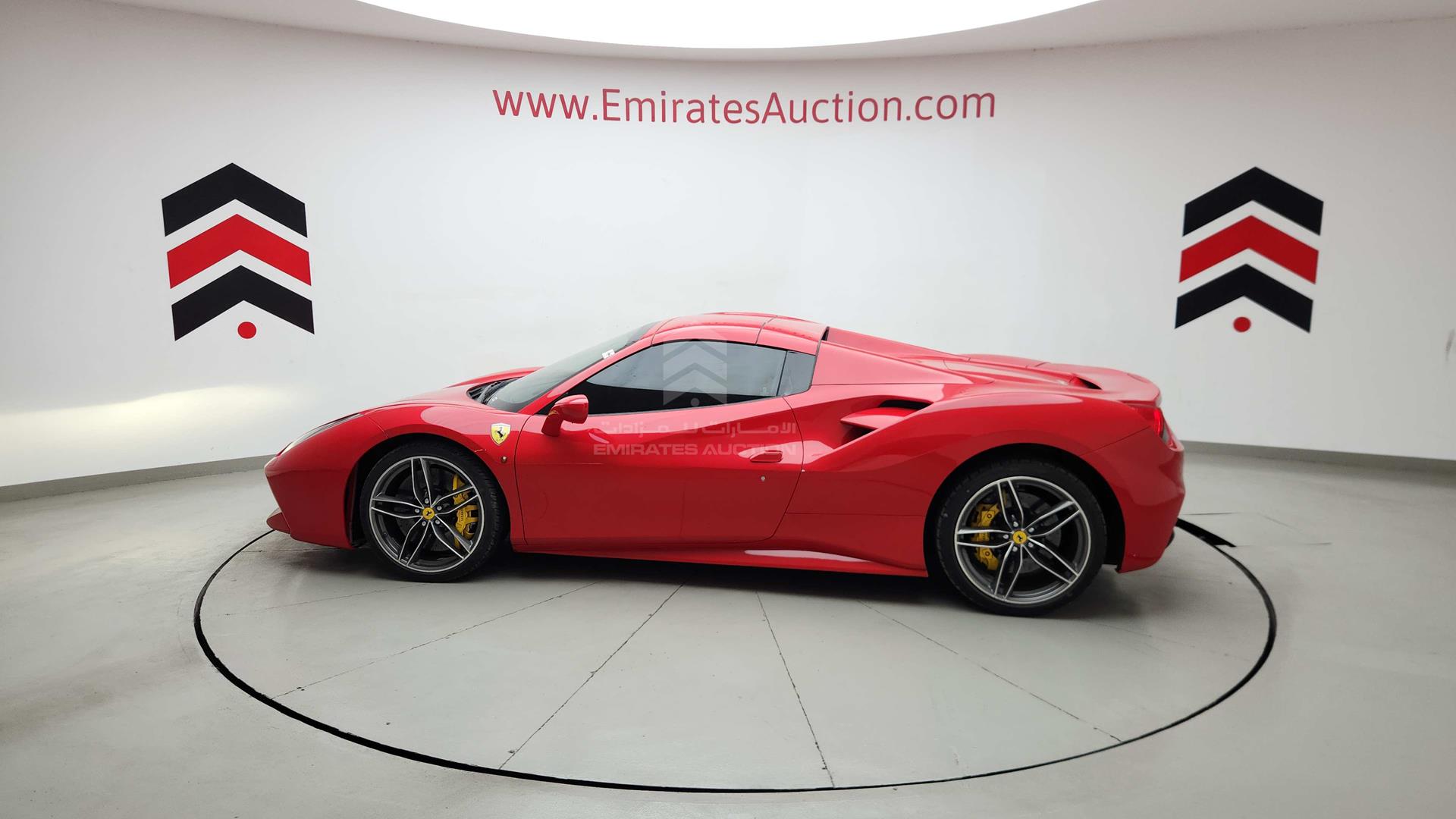 2019 FERRARI 488 VIN: ZFF80AMT4K0239066