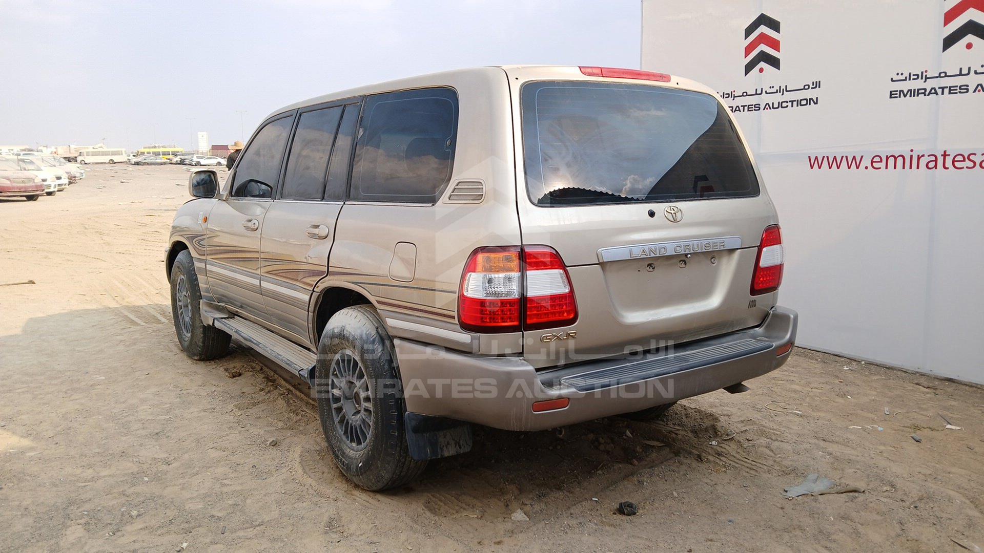 2005 TOYOTA LAND CRUISER VIN: JTEHJ09J455111569
