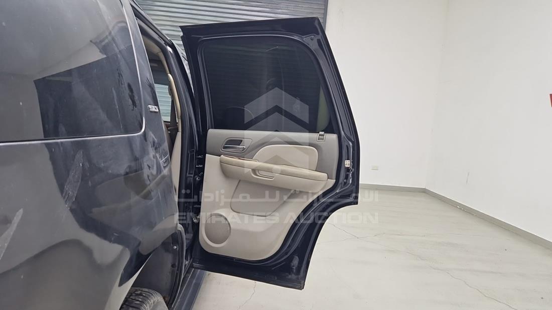 2007 GMC Yukon — Rear Right Door — Photo 26