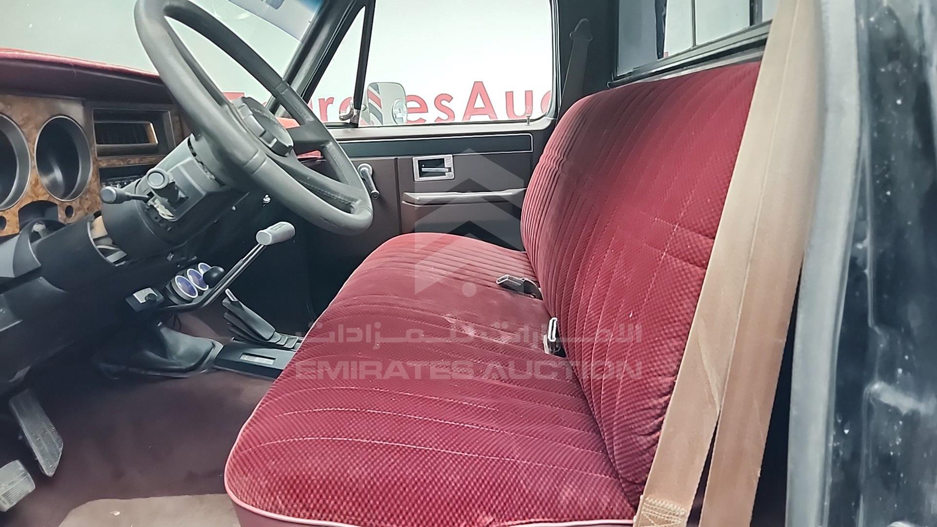 1985 CHEVROLET SILVERADO VIN: 1GCEK14H2FJ180672