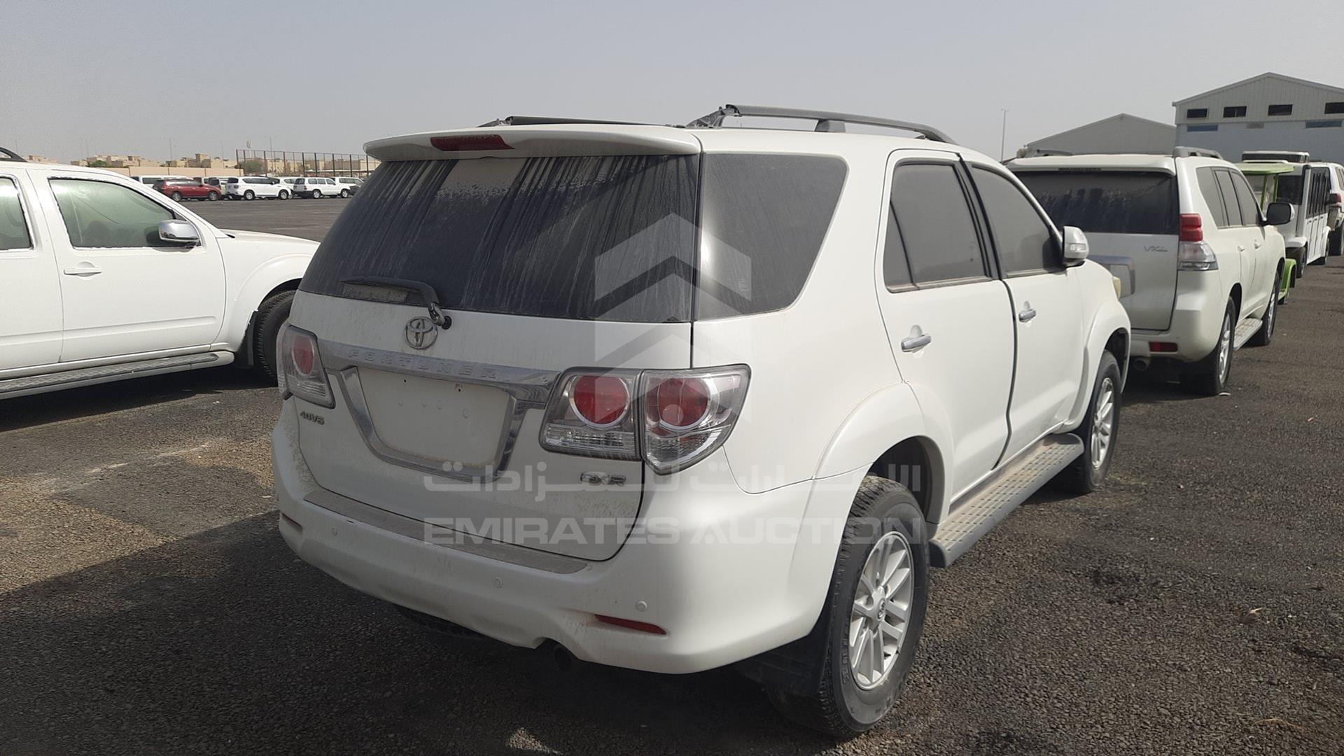 2014 TOYOTA FORTUNER VIN: MHFYU59G6E7034743