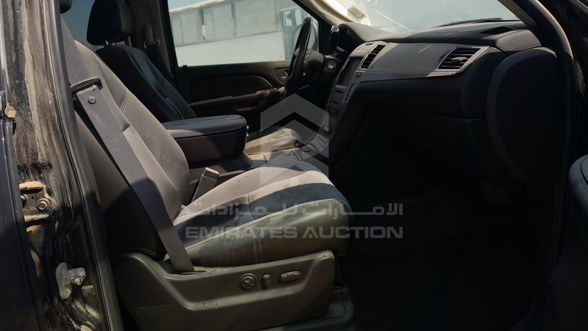 2007 CADILLAC ESCALADE VIN: 1GYFK668X7R196601