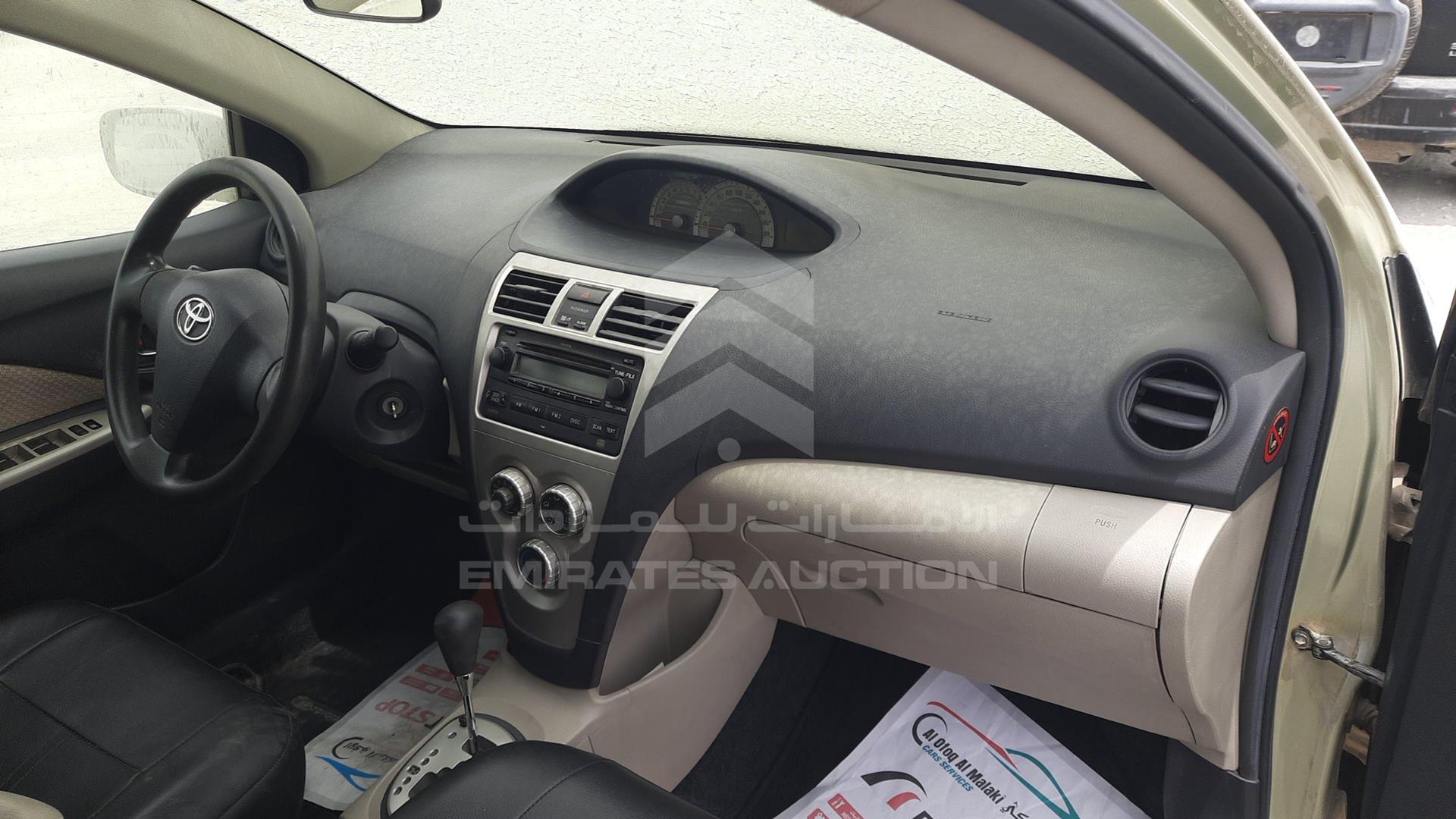 2006 TOYOTA YARIS VIN: JTDBW923061013451