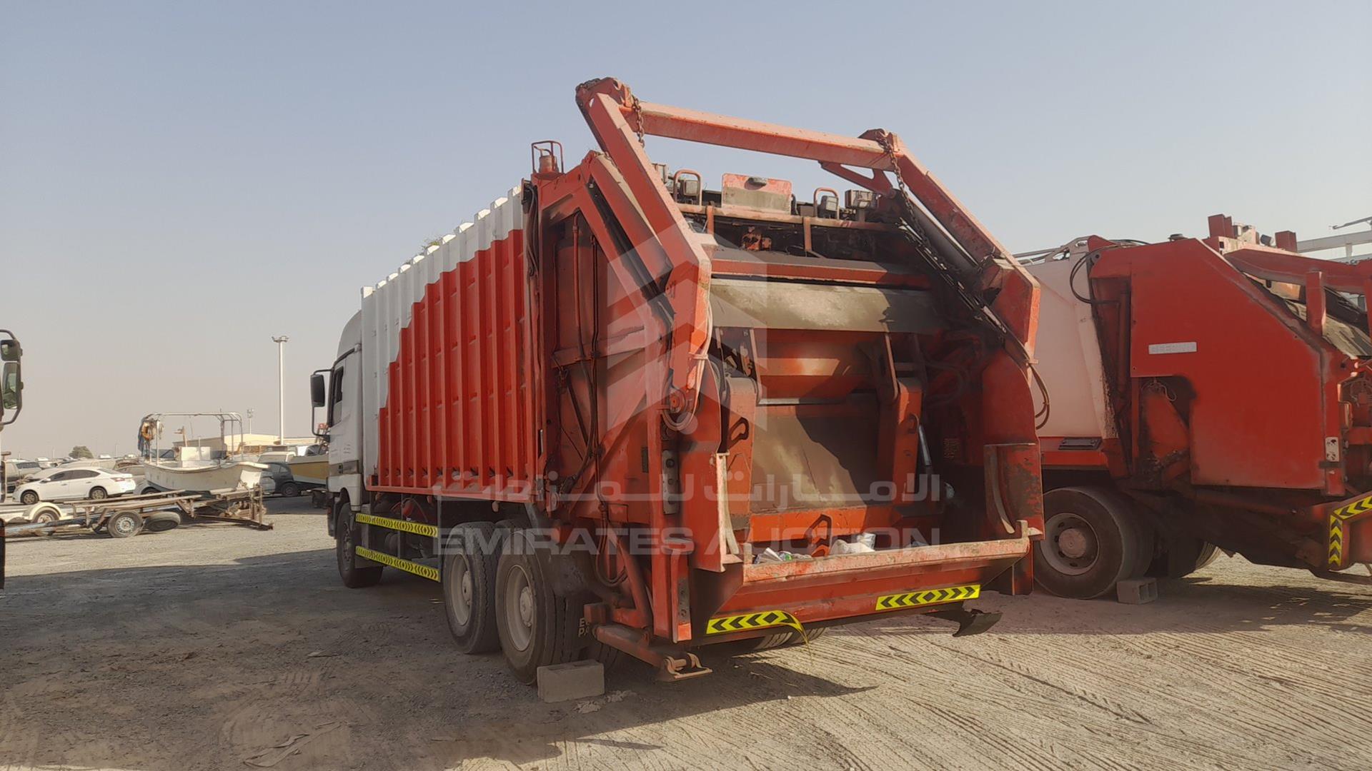 2003 MERCEDES ACTROS VIN: WDB9501631K841717