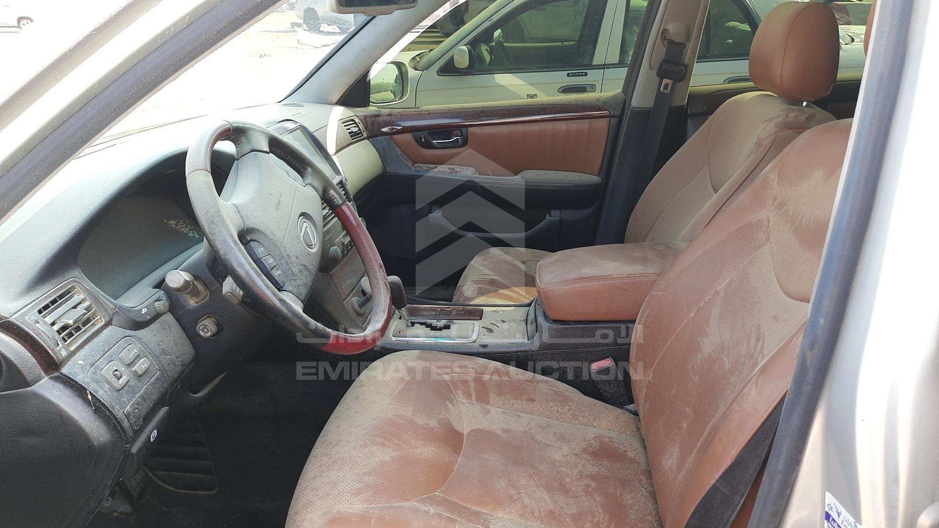 2002 LEXUS LS 430 VIN: JTHBN30F620066201