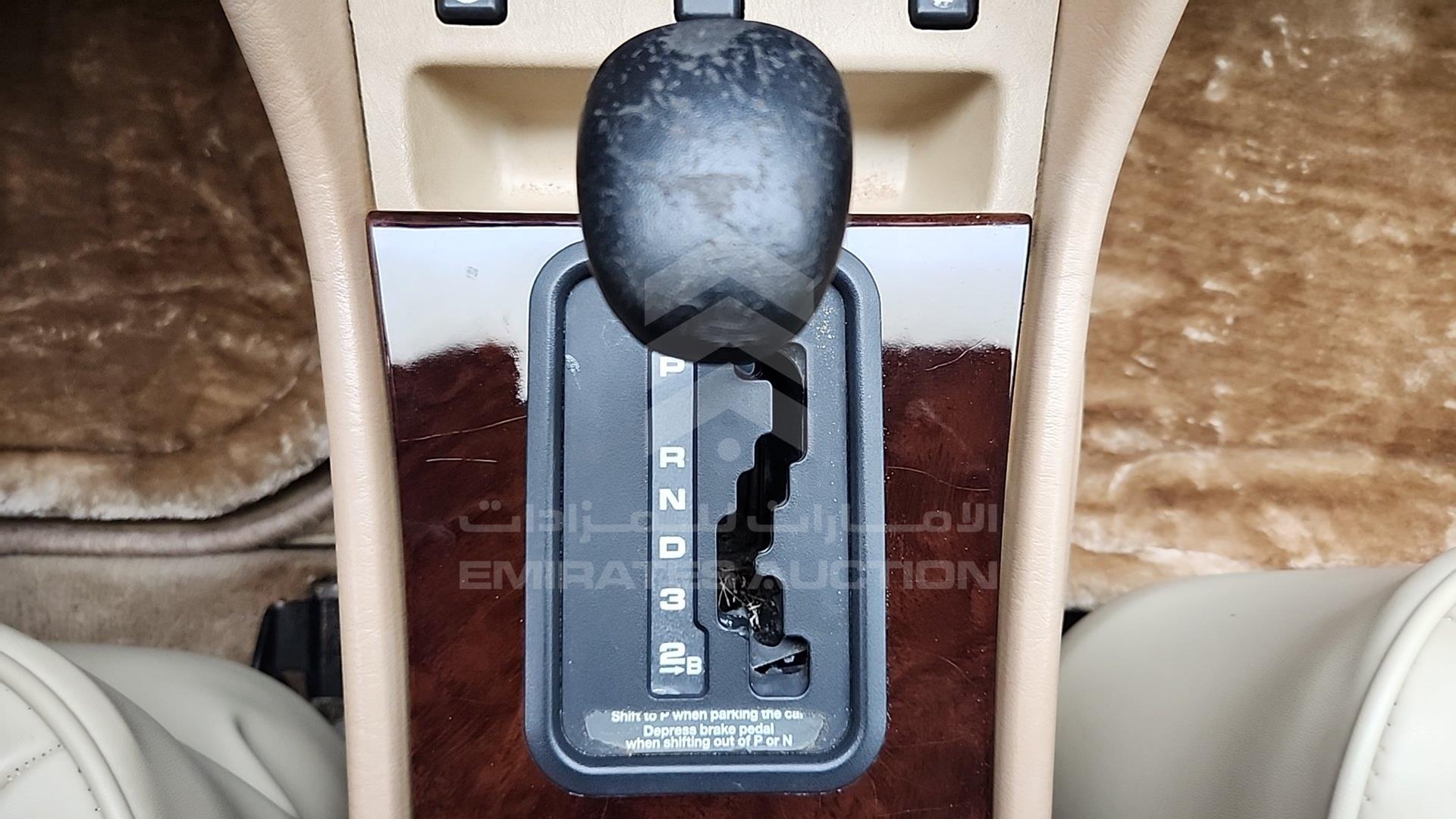 1991 MERCEDES SEL 560 VIN: WDBCA39E1MA592260