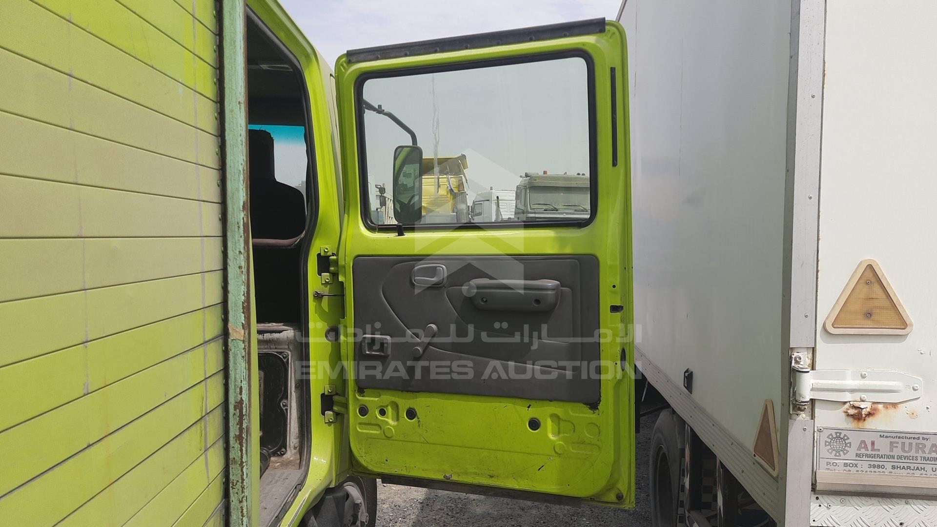 2014 HINO 300 VIN: JHHLCK1H9EK007302