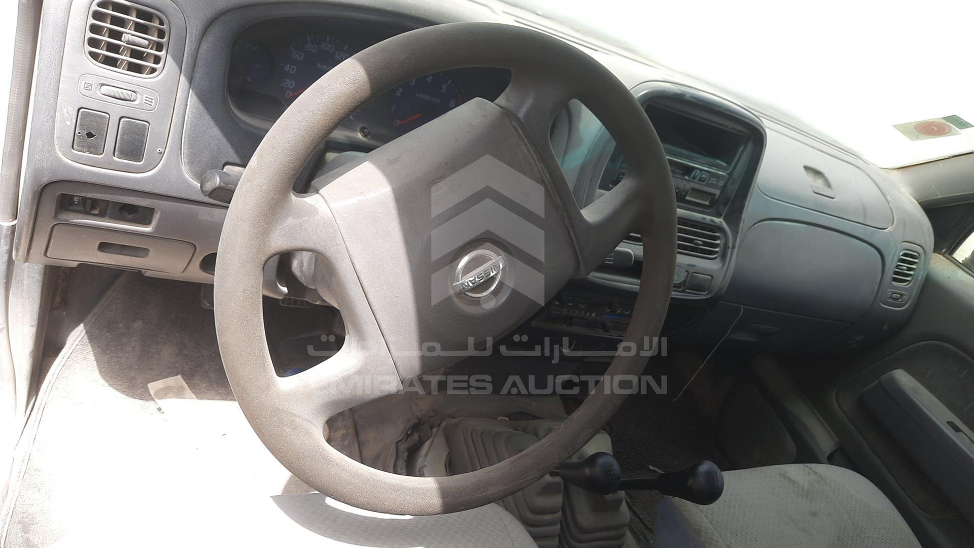 2010 NISSAN PICK UP D/C VIN: MNTDD23Y4A6000481