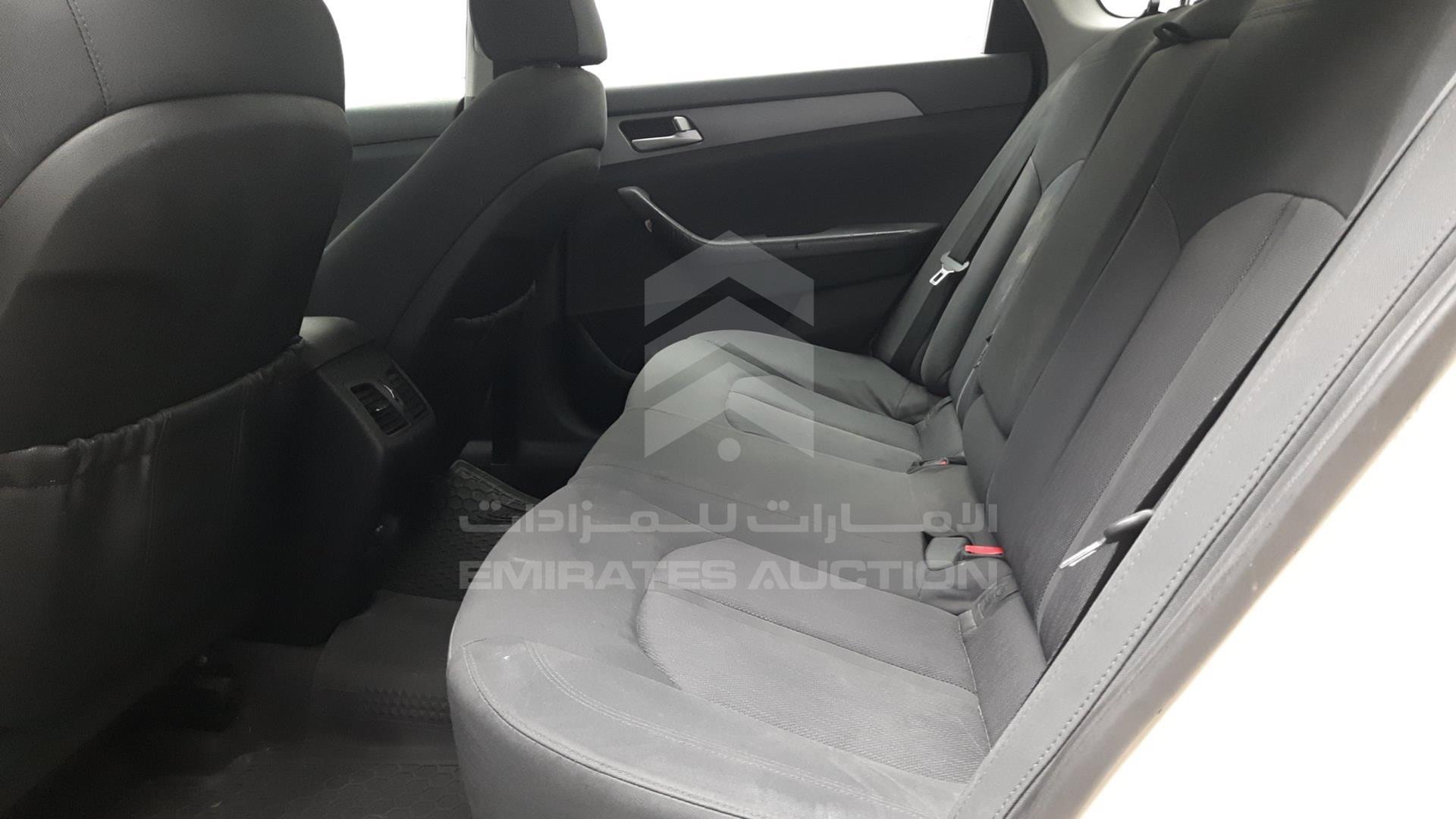 2019 HYUNDAI SONATA HYBRID VIN: KMHE24136KA093096