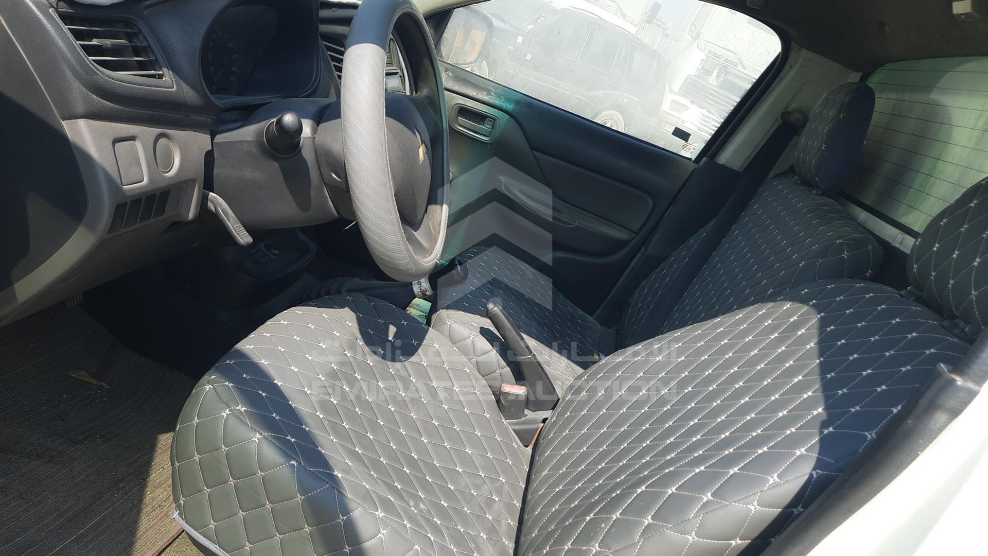2016 MITSUBISHI L200 VIN: MMBENKJ40GH039273