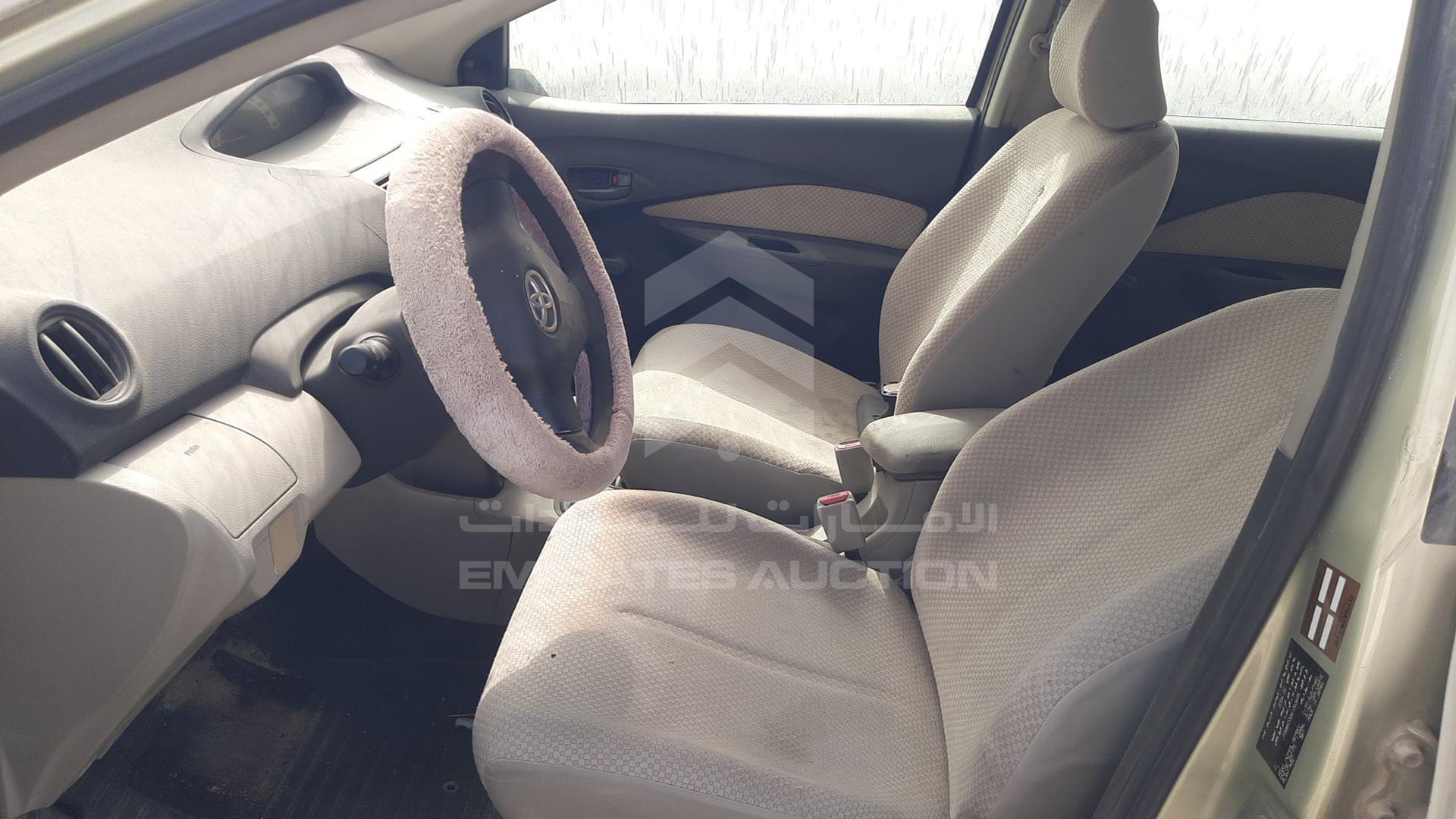 2006 TOYOTA YARIS VIN: JTDBW933261003695