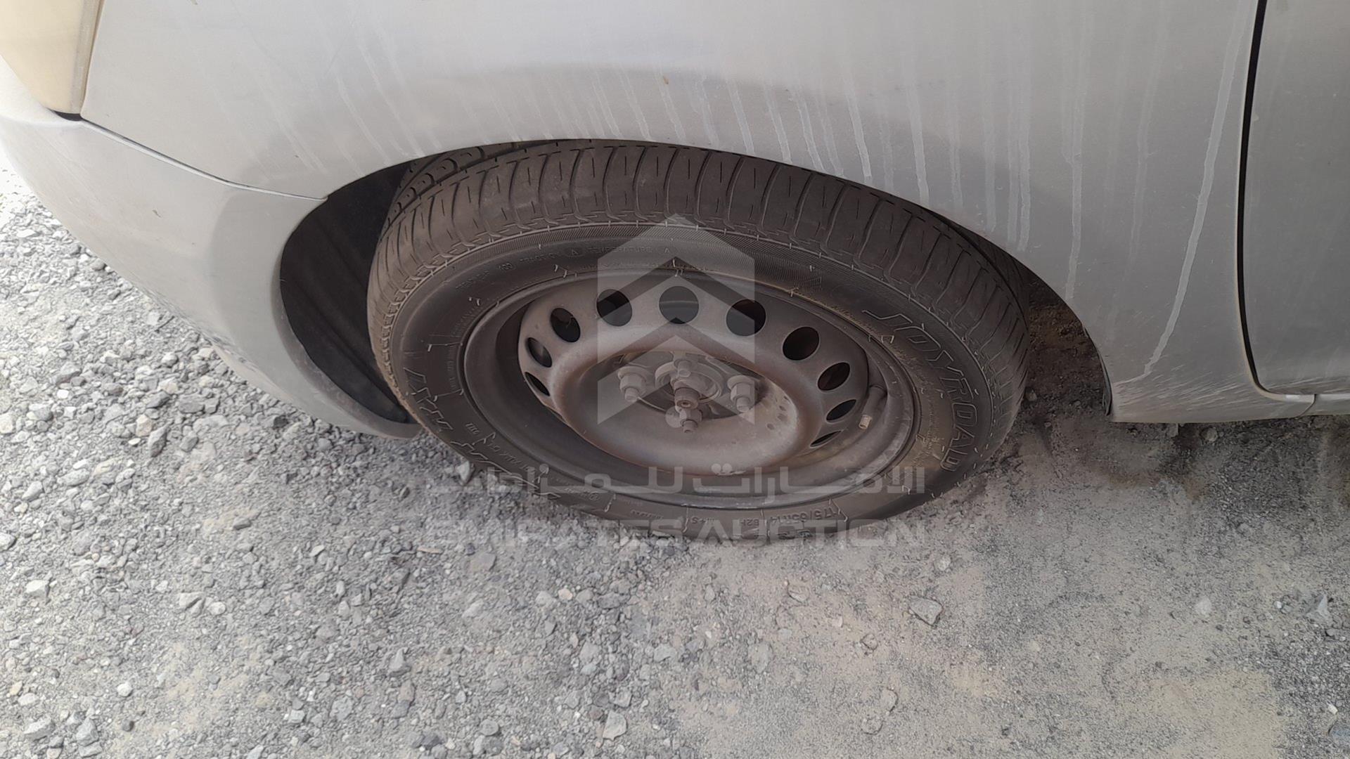 2007 TOYOTA YARIS VIN: JTDBW923971077991