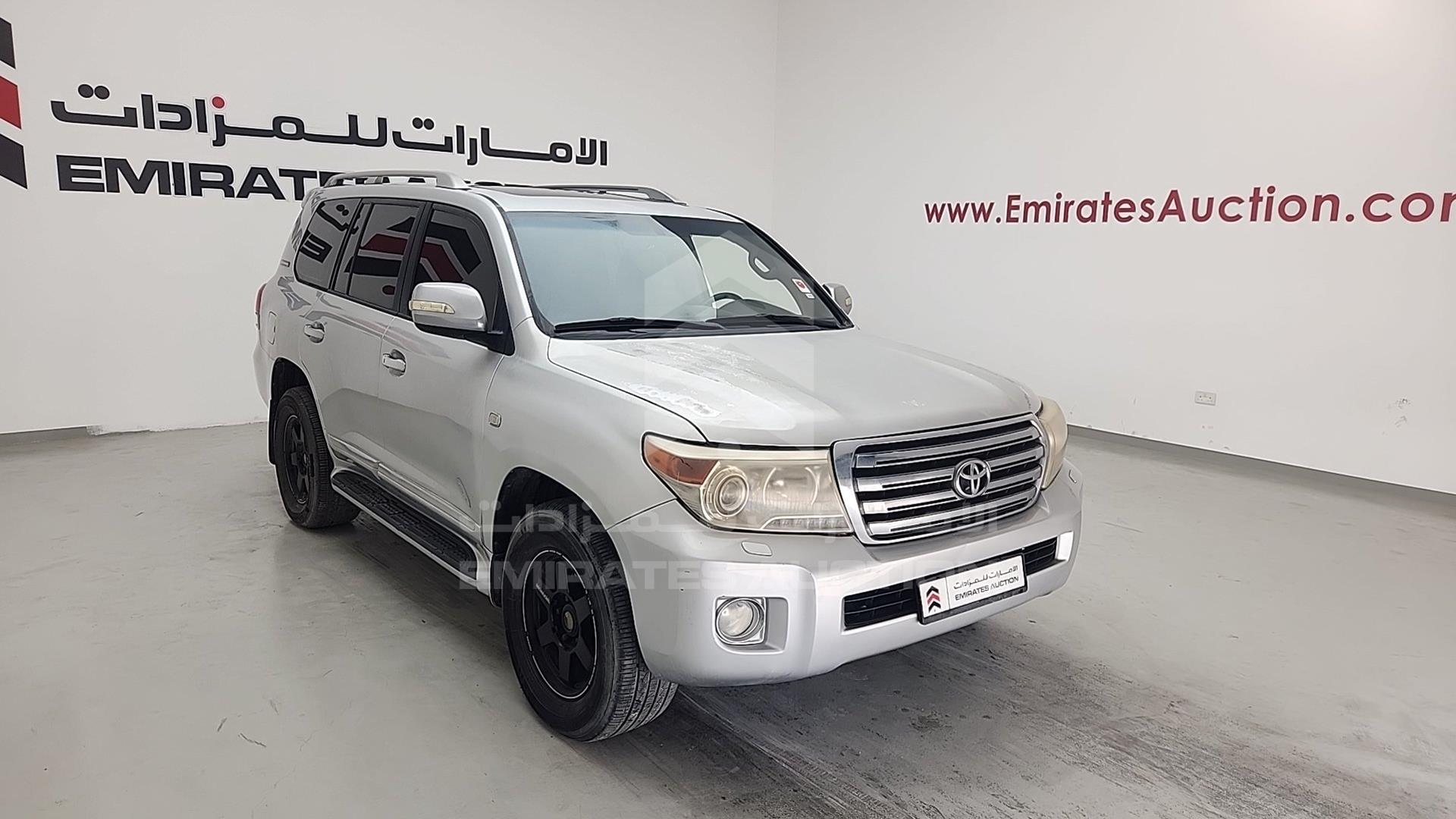 2011 TOYOTA LAND CRUISER VIN: JTMHT09J2B5089386