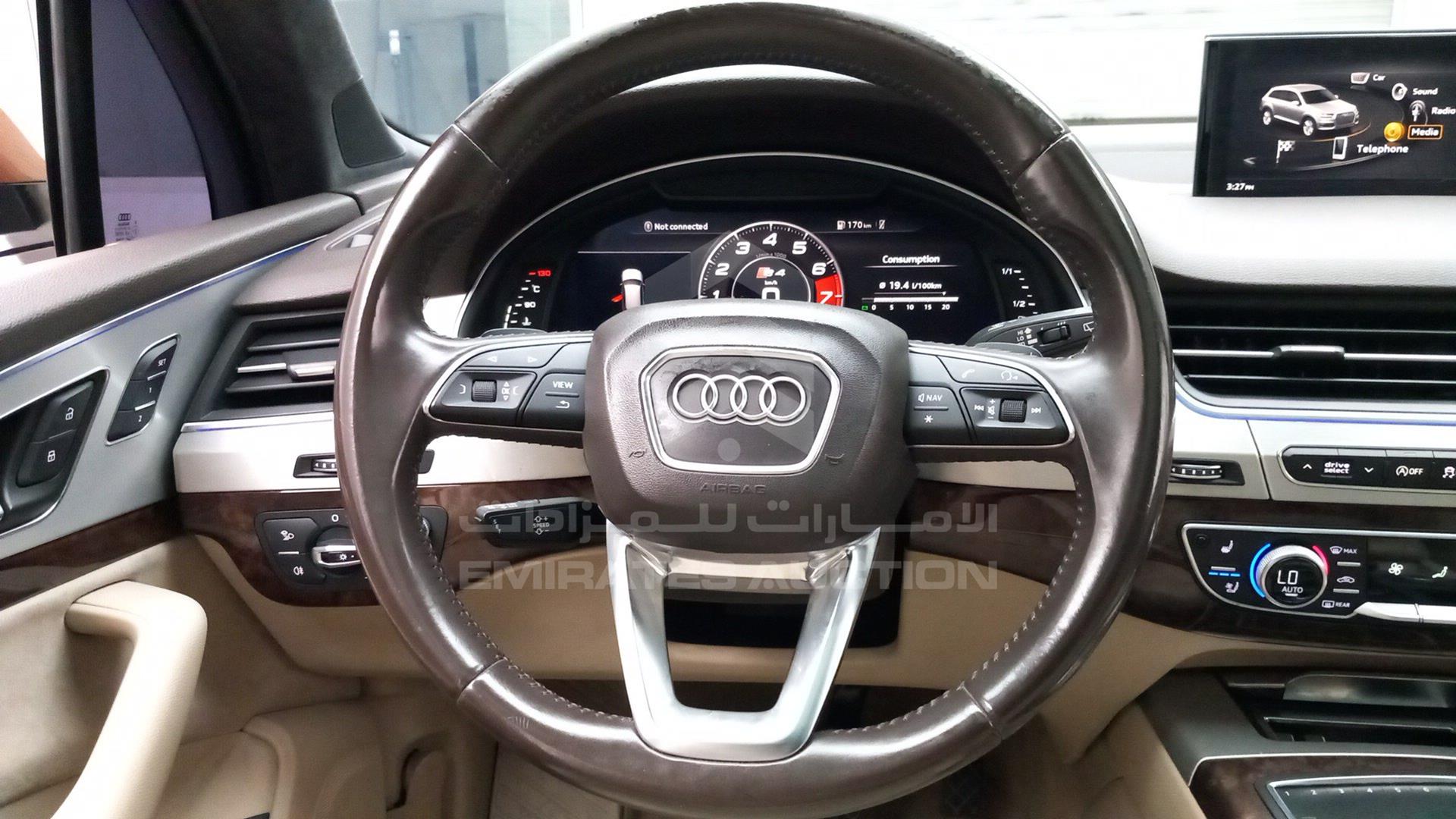 2016 AUDI Q7 VIN: WA1AGDF75GD001329