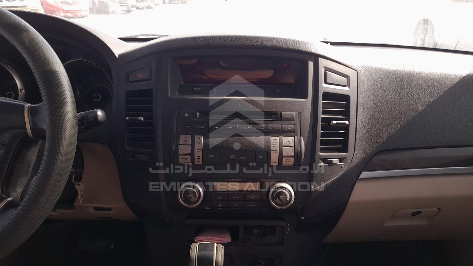 2012 MITSUBISHI PAJERO VIN: JMYLRV95WCJ704546