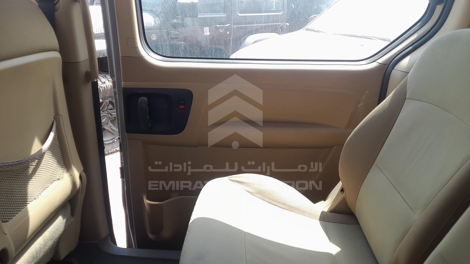 2012 HYUNDAI H1 VIN: KMHWH81R6CU404489