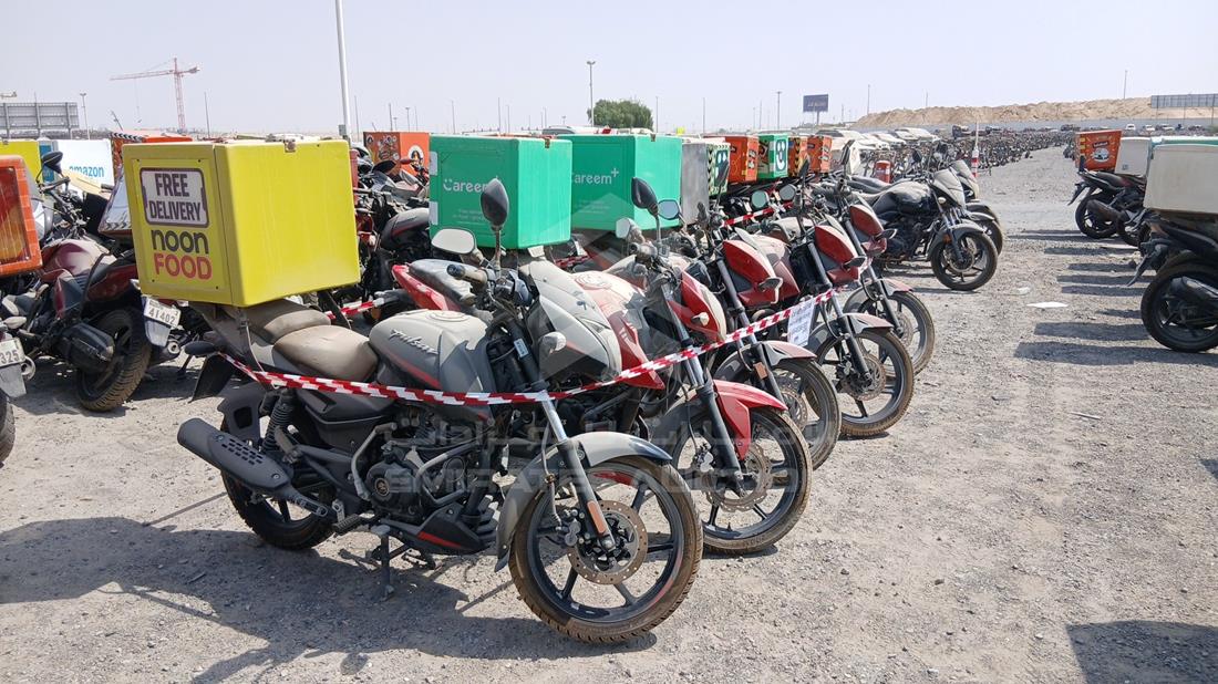 5 Motorbikes — Front Right Angle — Photo 11